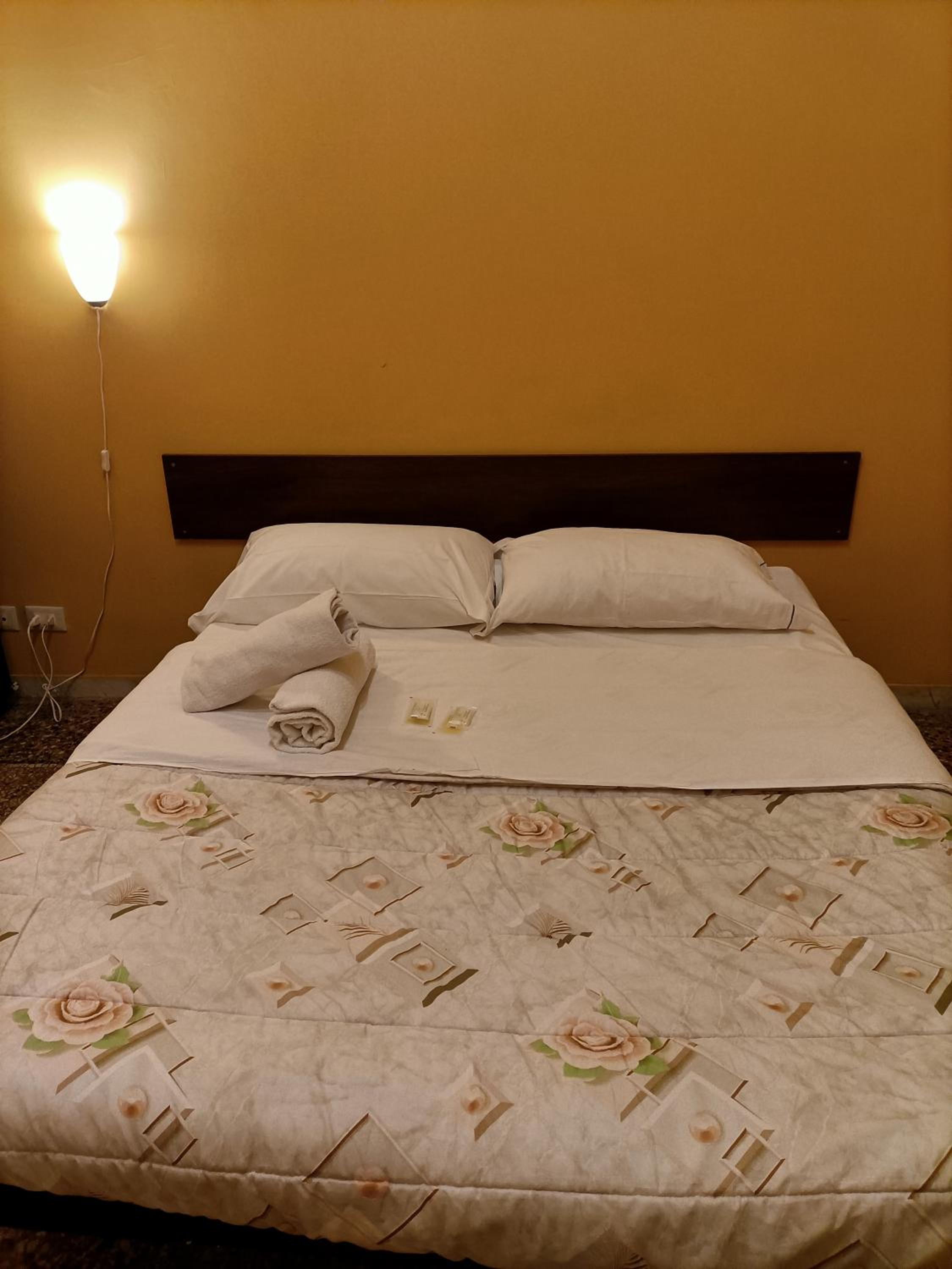 Double Room With Shared Bathroom