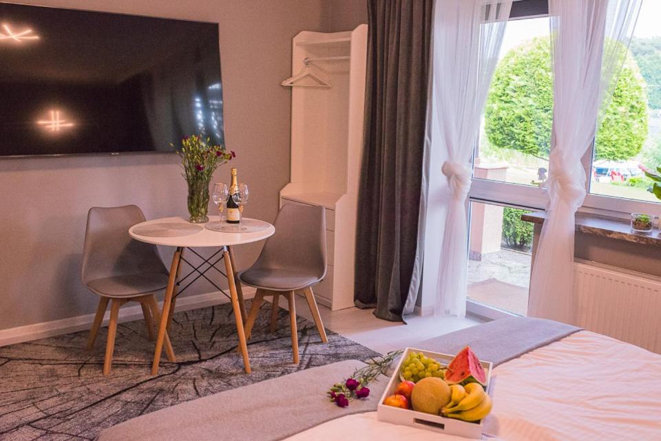 Triple Room with Lake View - Photo 2