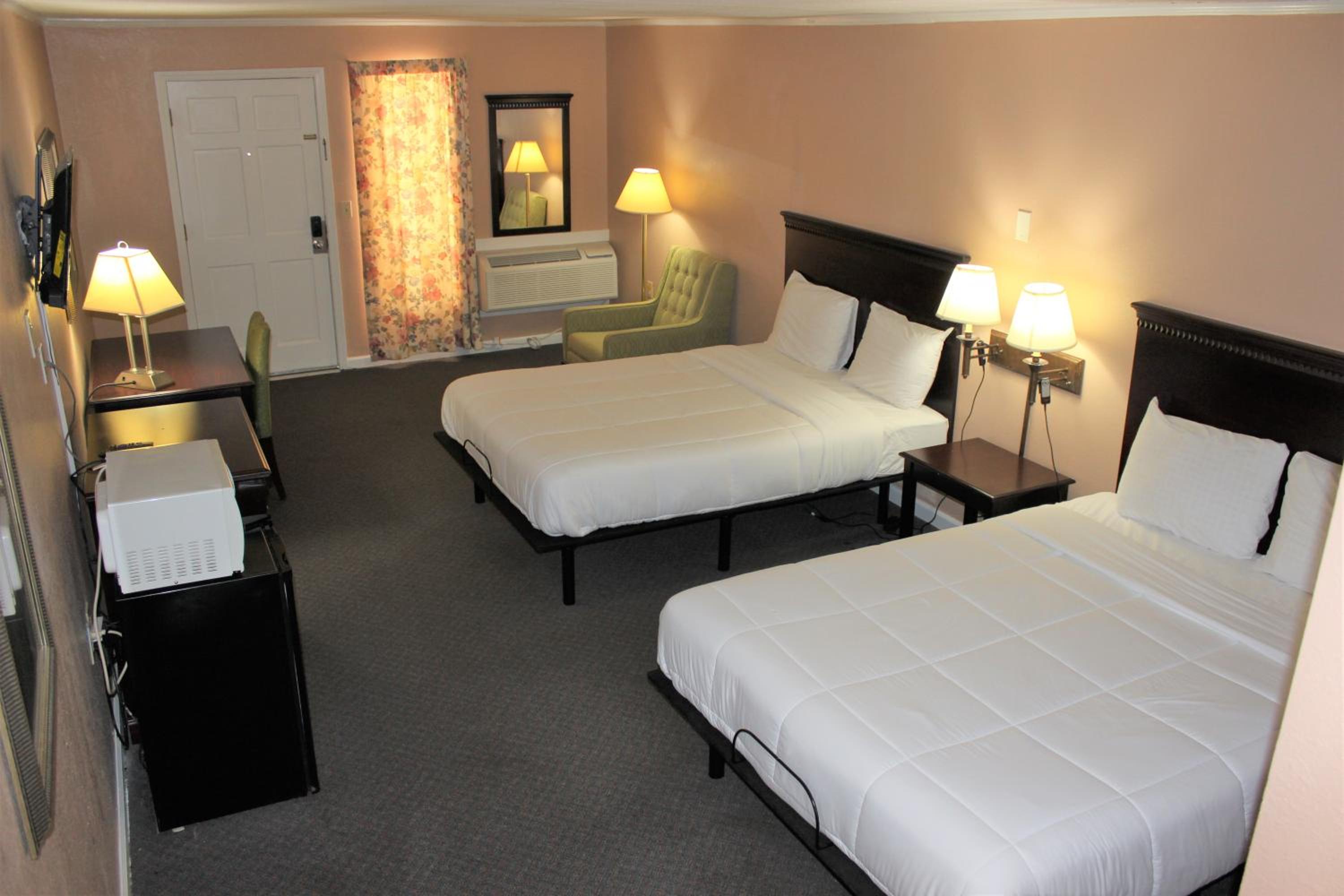 Double Room with Private Bathroom photo 3