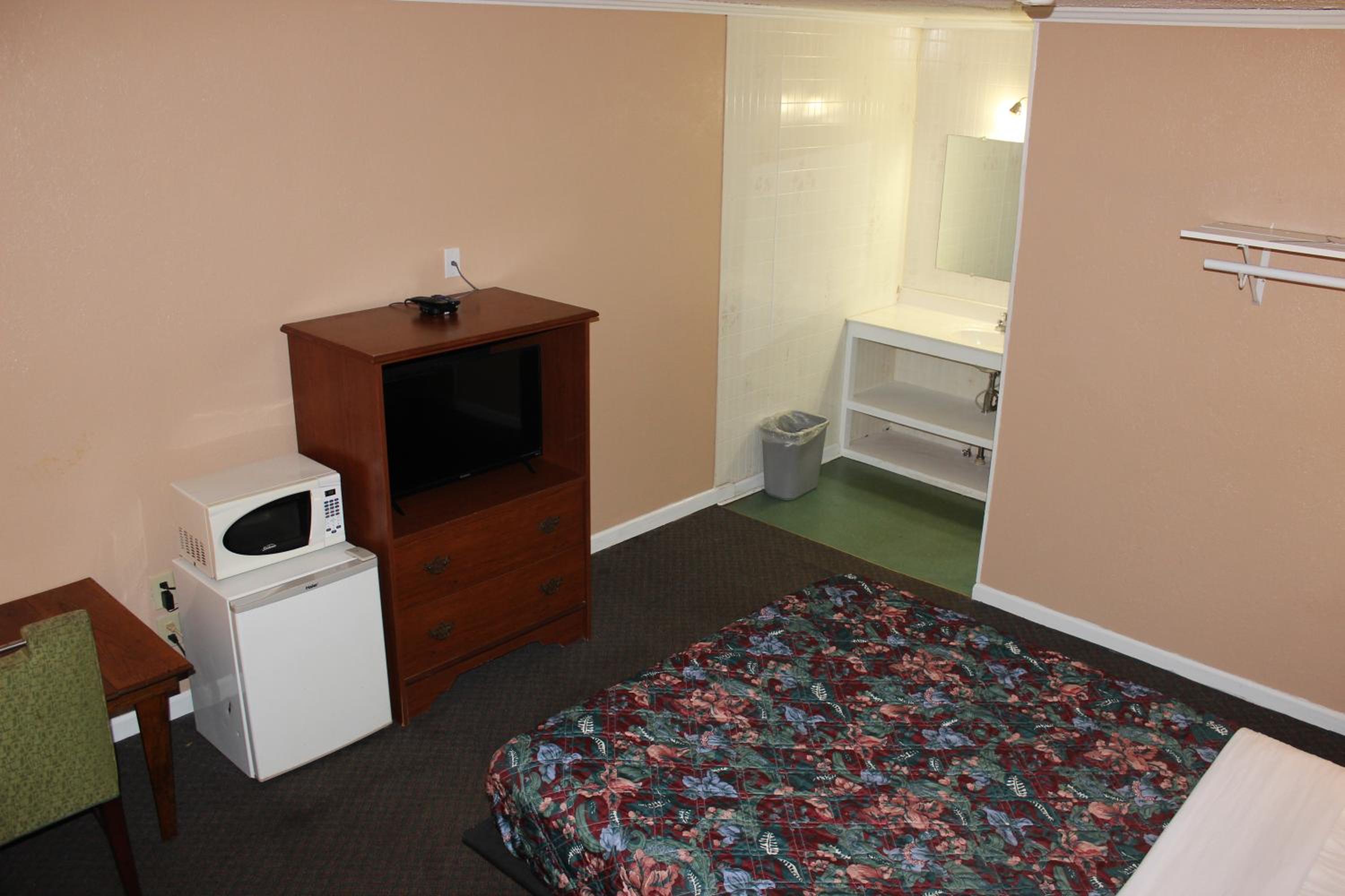 Double Room with Private Bathroom photo 2