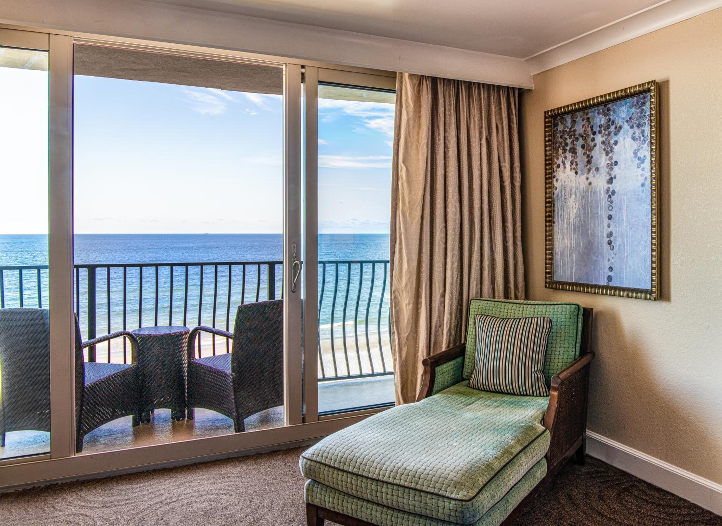 Oceanfront King Balcony - Photo 6