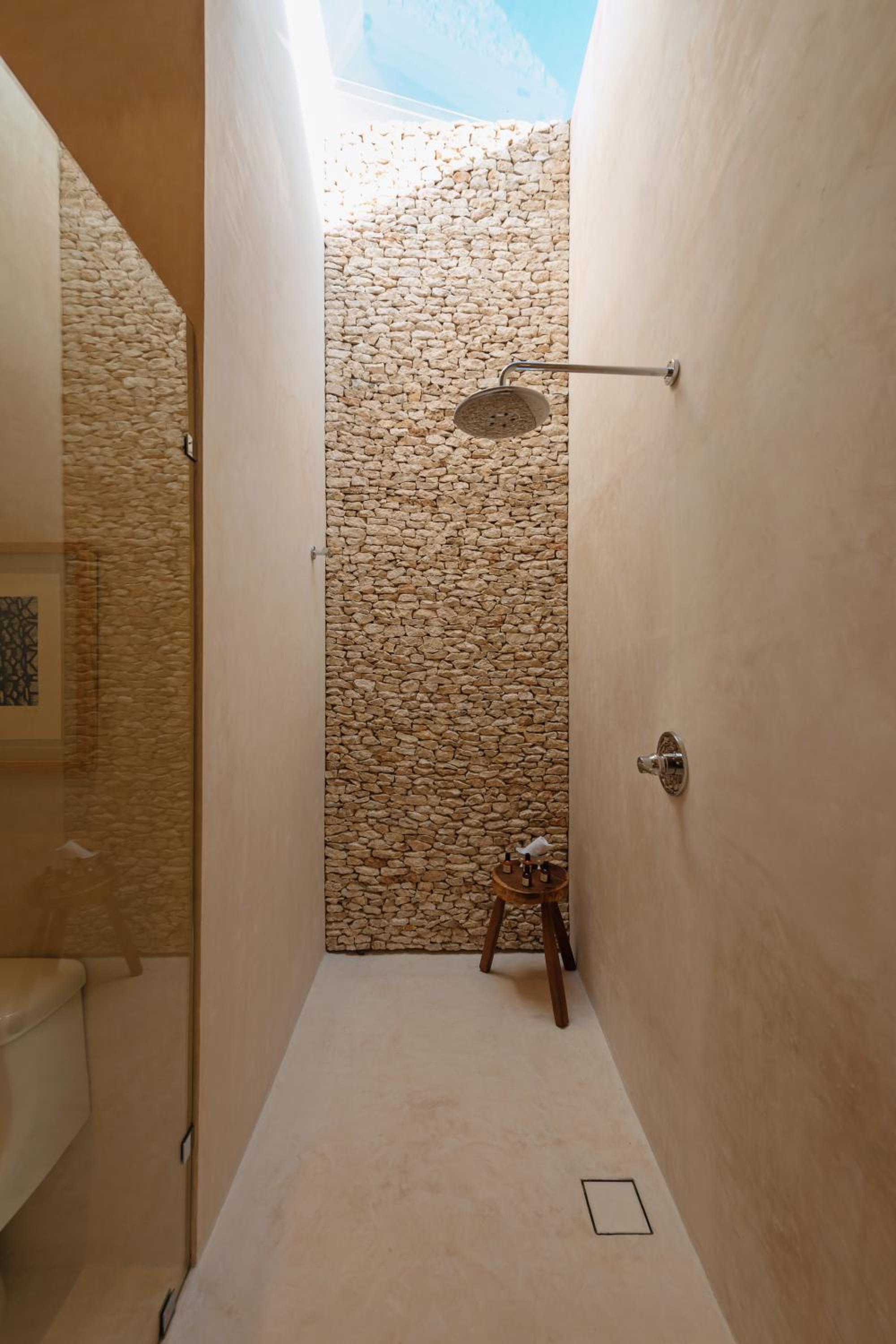 Maya Suite  photo 3