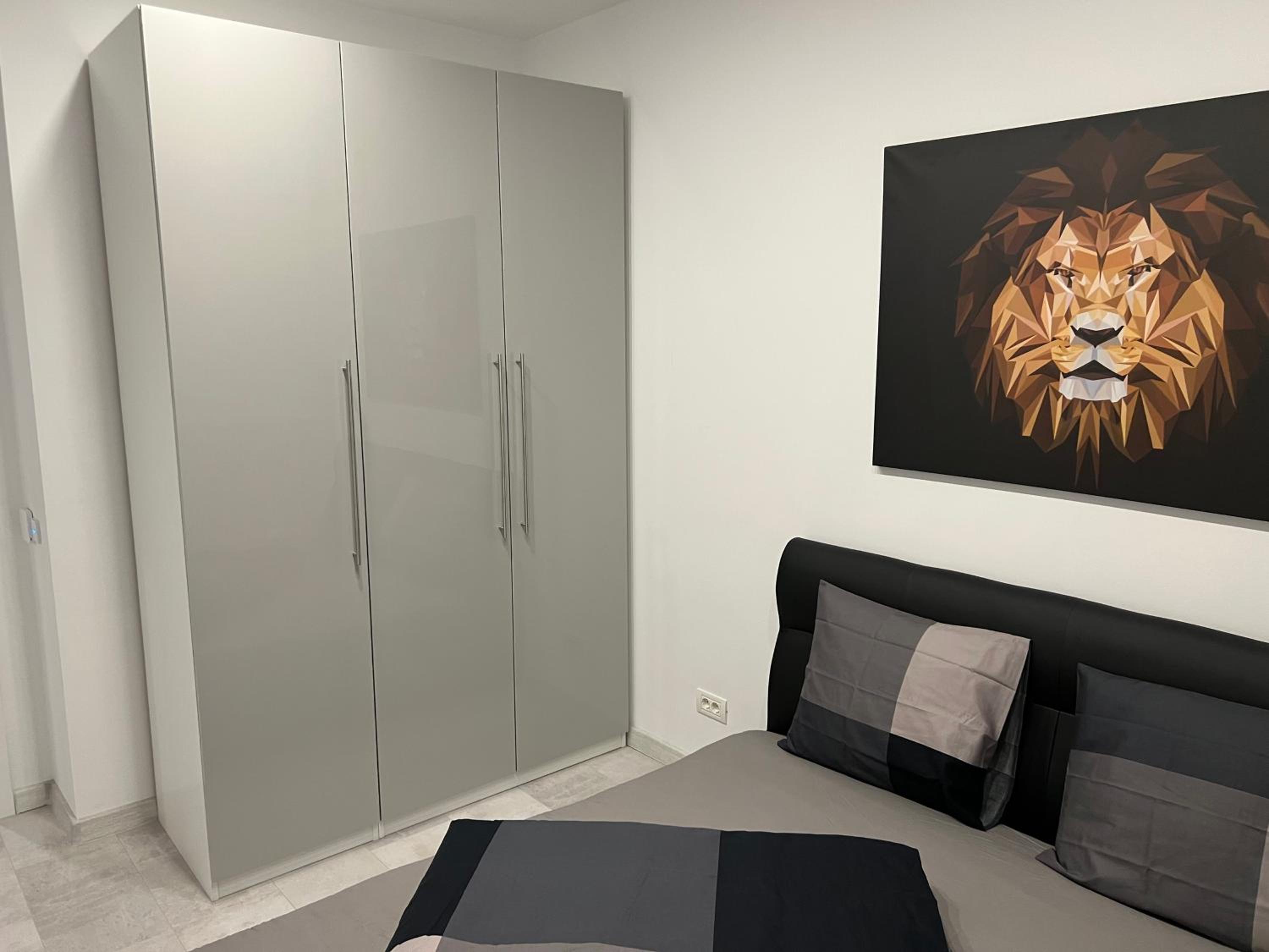 One-Bedroom Apartment - Photo 7