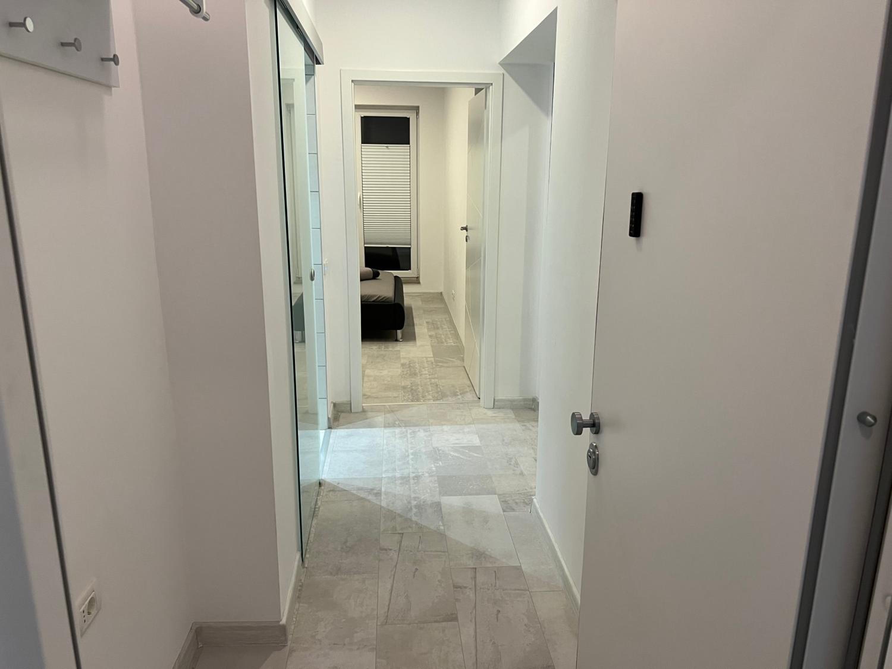 One-Bedroom Apartment - Photo 16