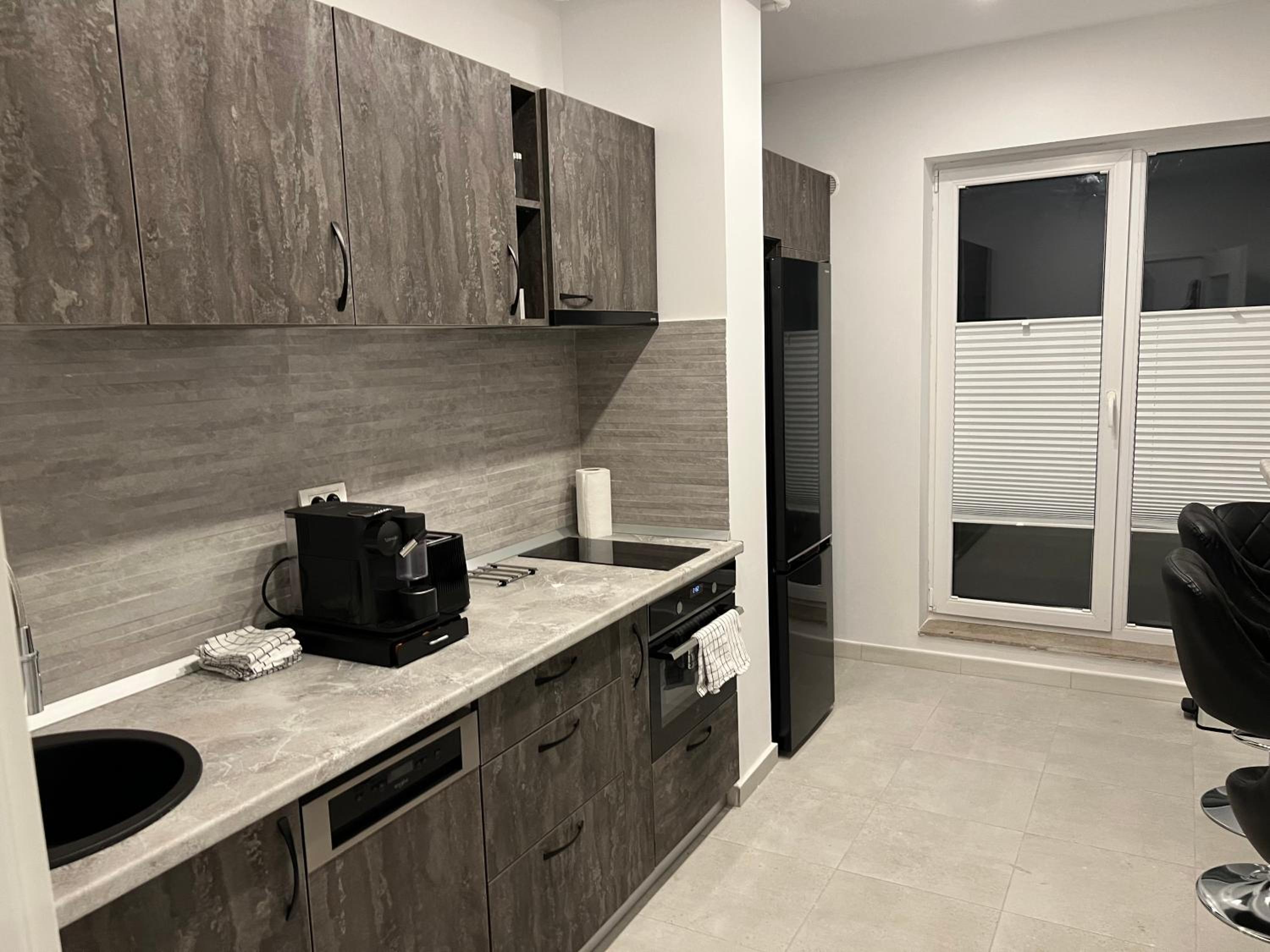 One-Bedroom Apartment - Photo 15