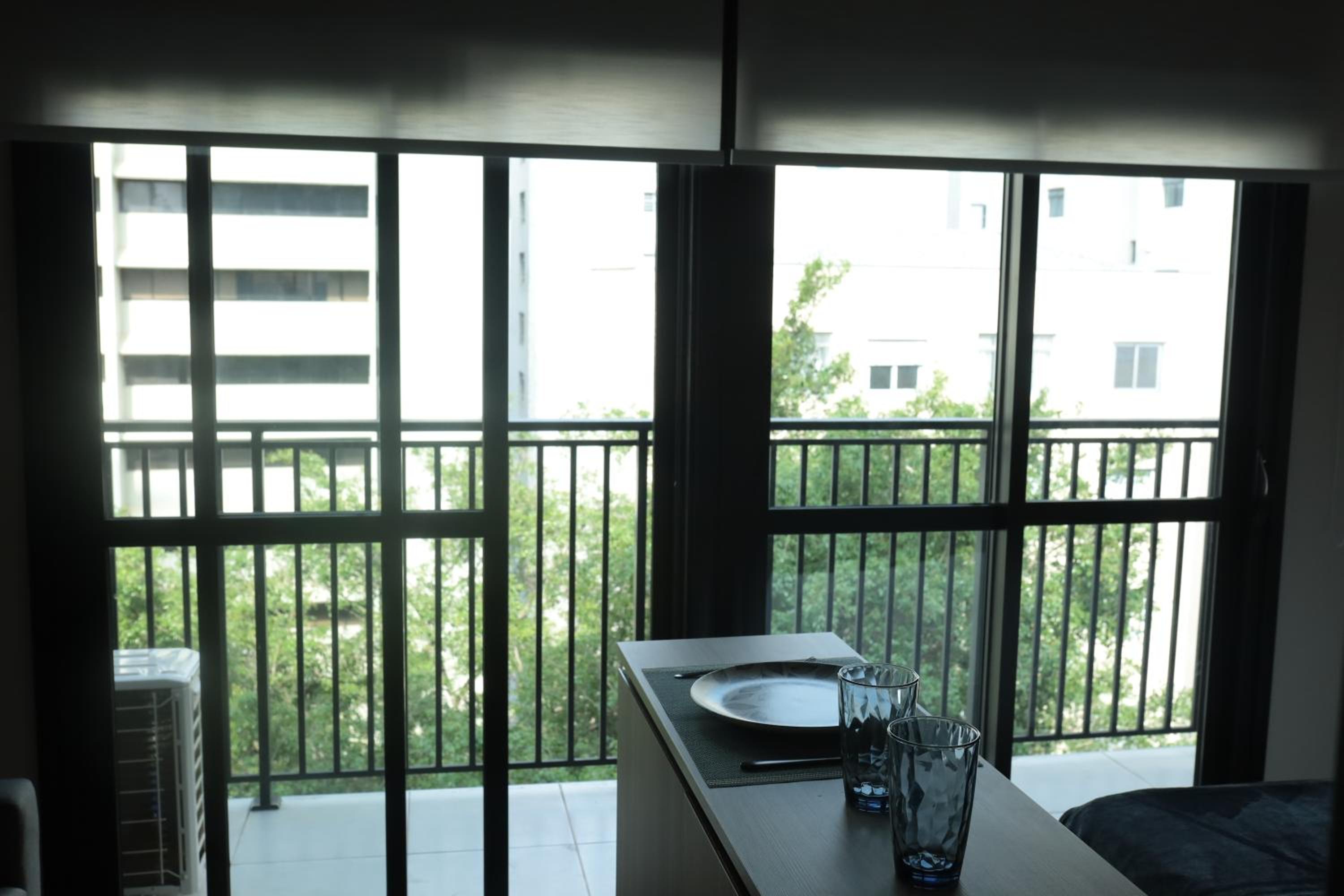 Apartment with Balcony - Photo 9