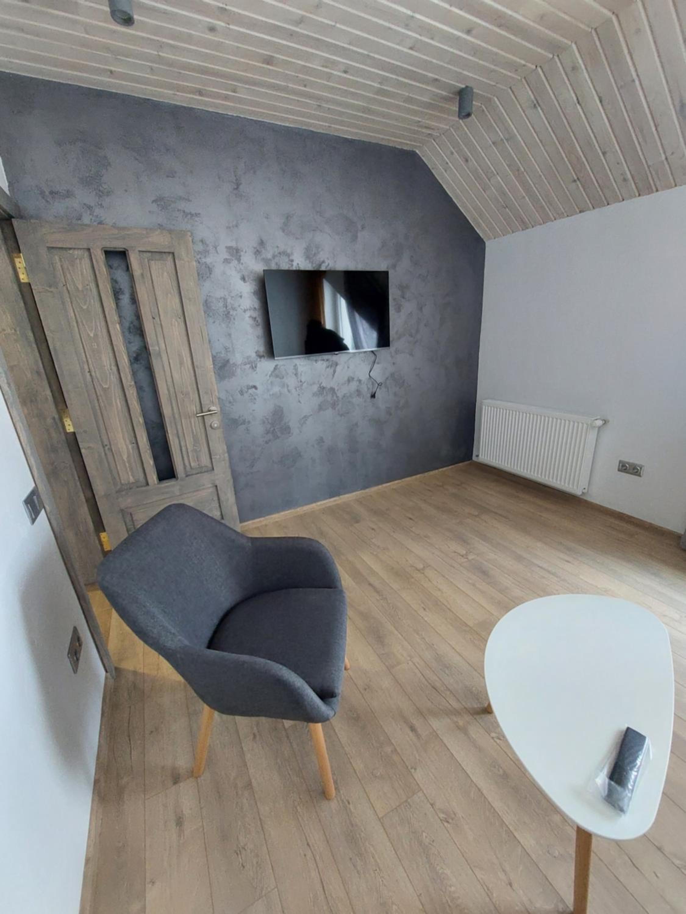 Apartment with Mountain View photo 1
