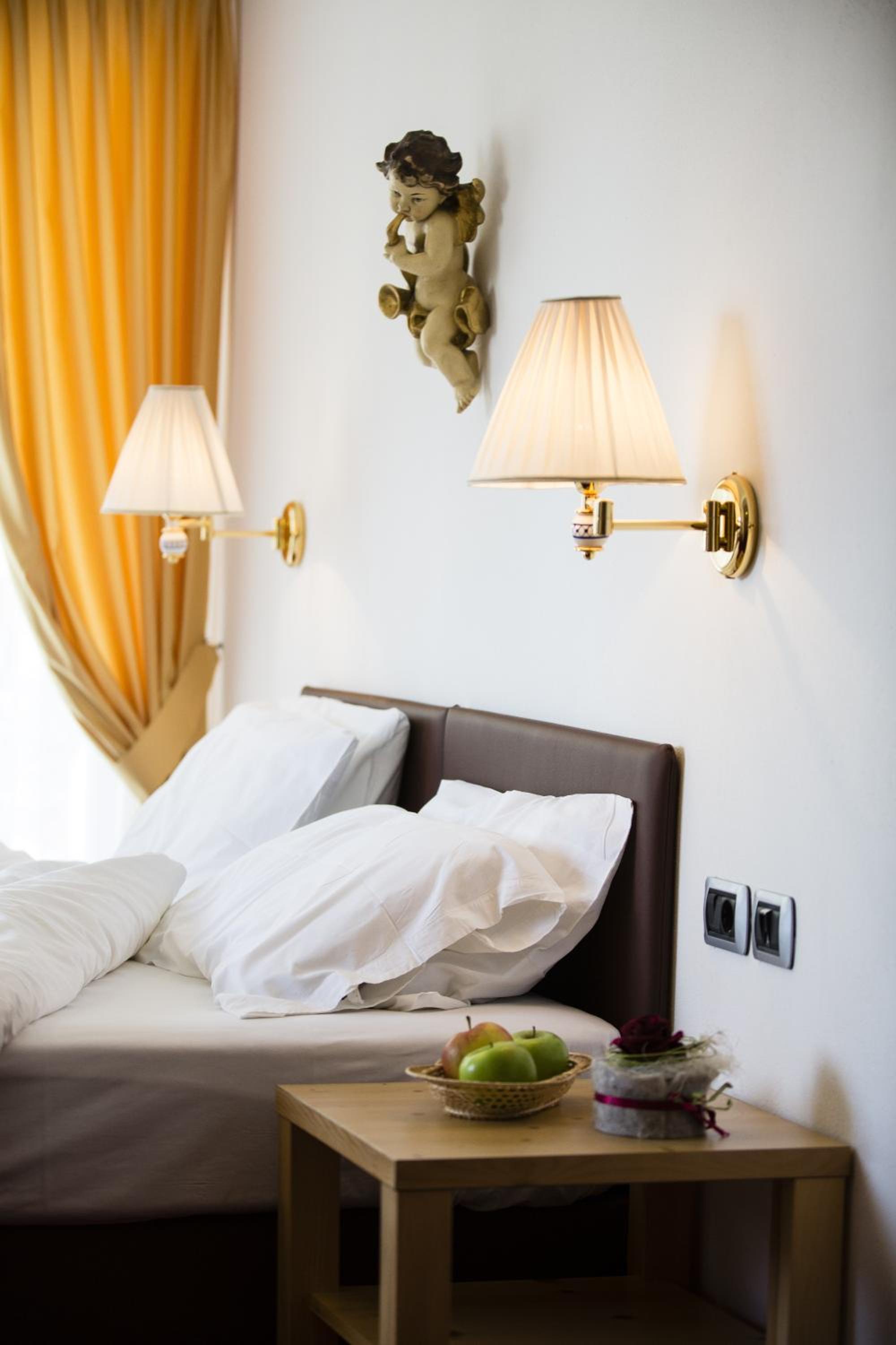 Double or Twin Room with Balcony photo 3
