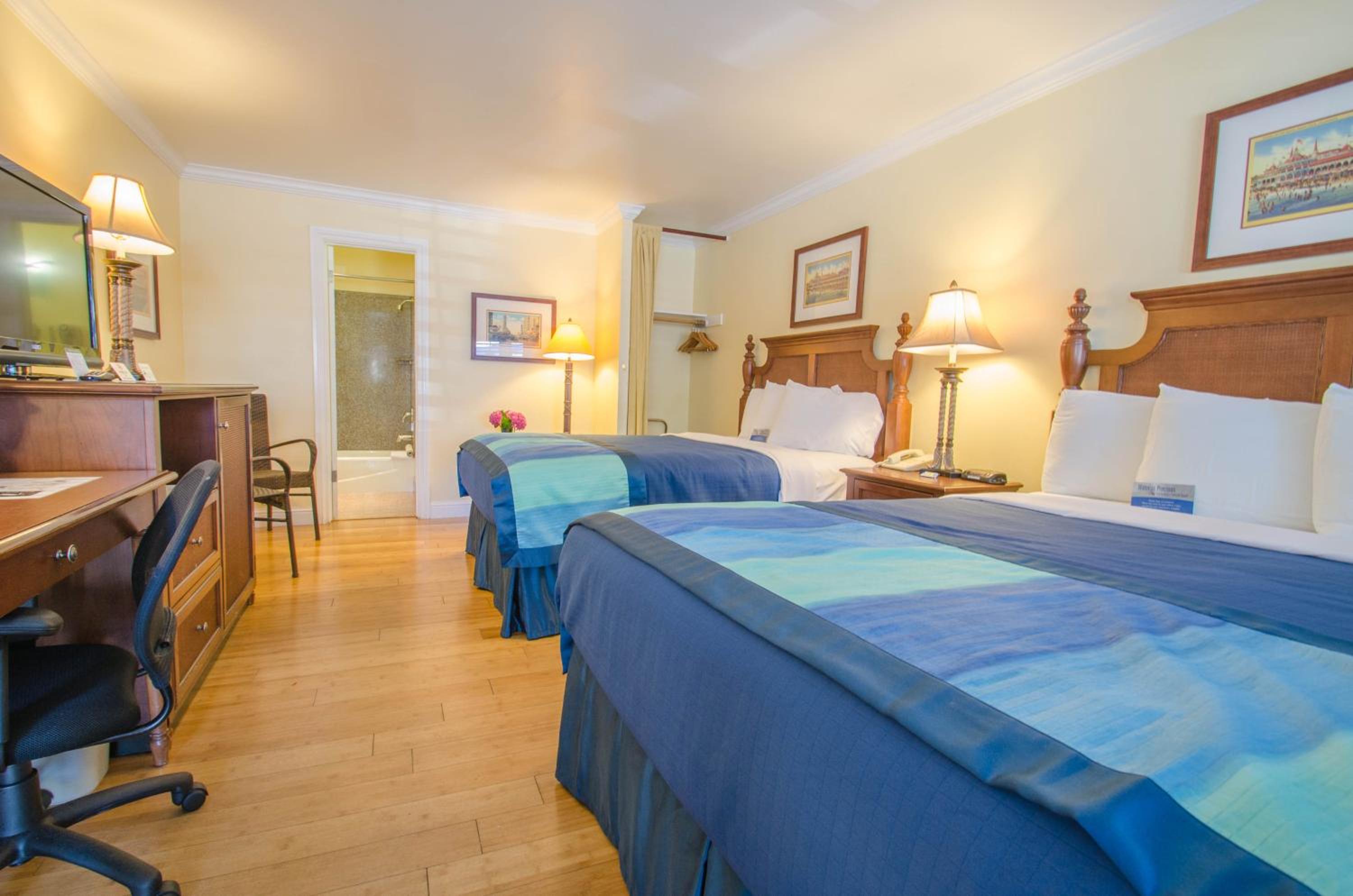 Queen Room with Two Queen Beds - Photo 1