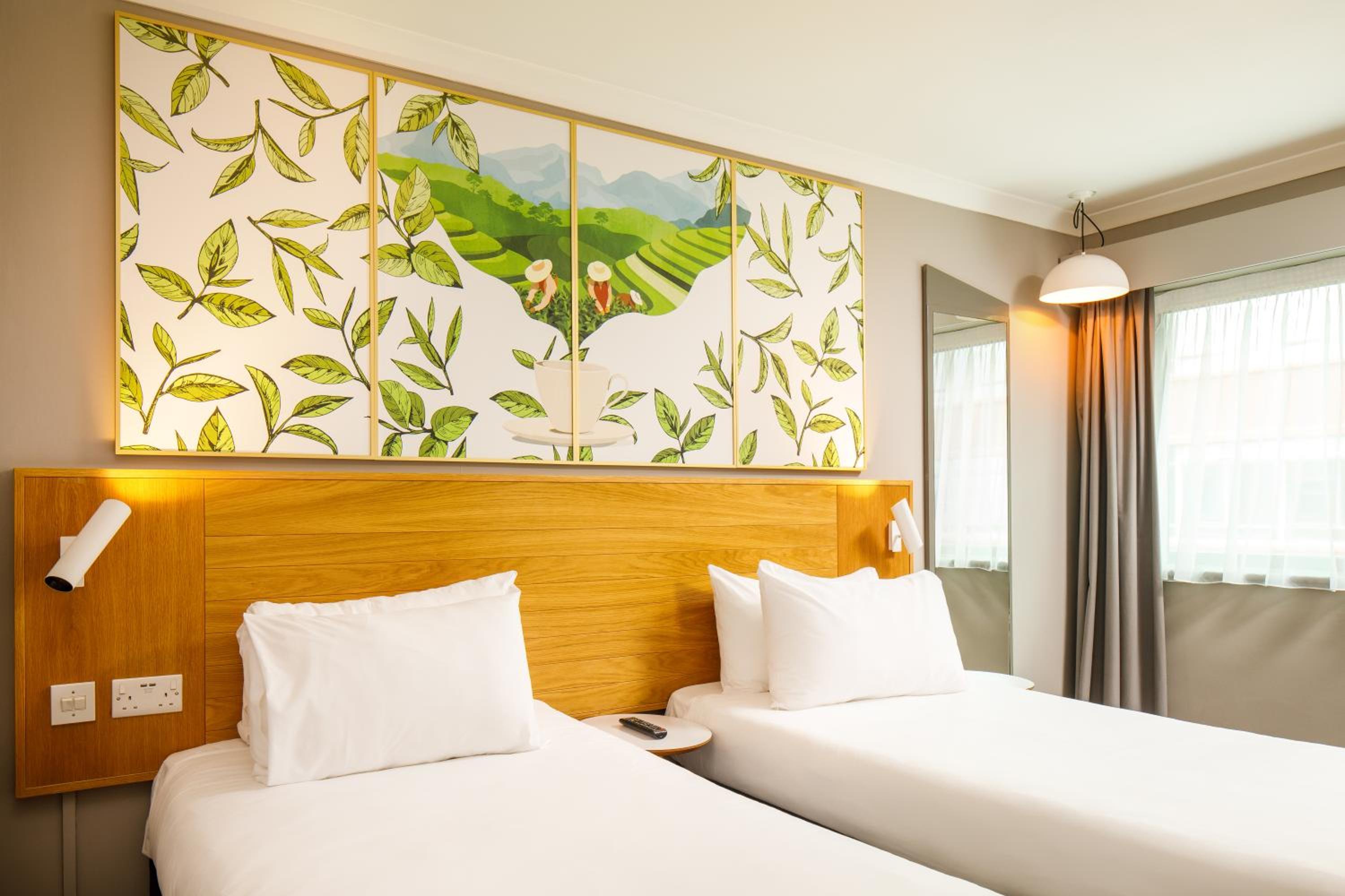 Standard Twin Room - Photo 1