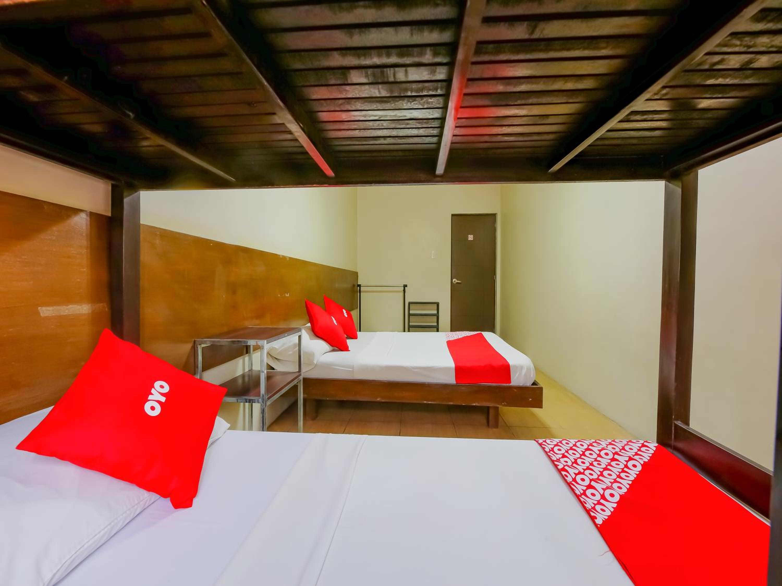 4-Bed Mixed Dormitory Room