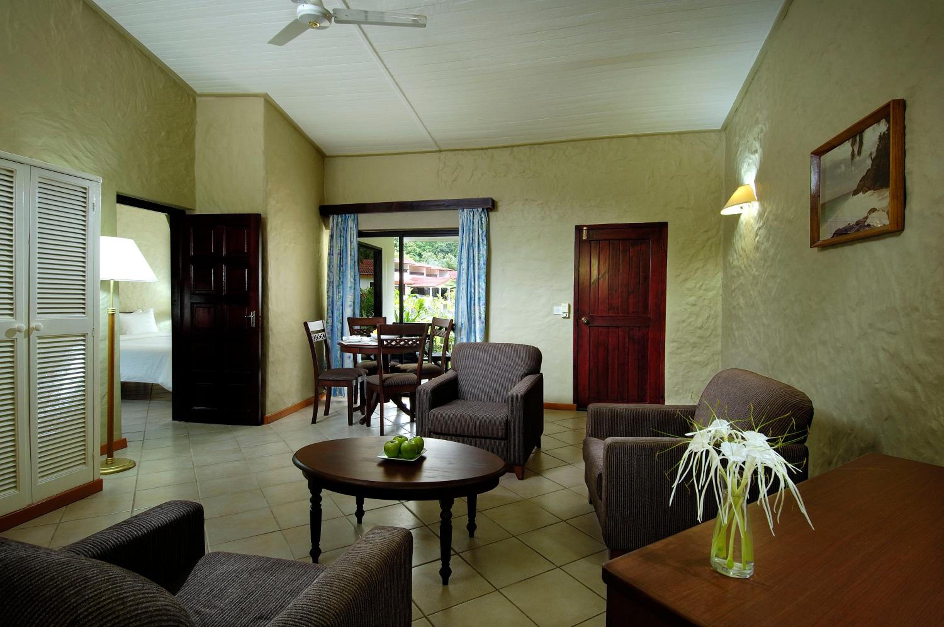 Deluxe Family Room photo 3