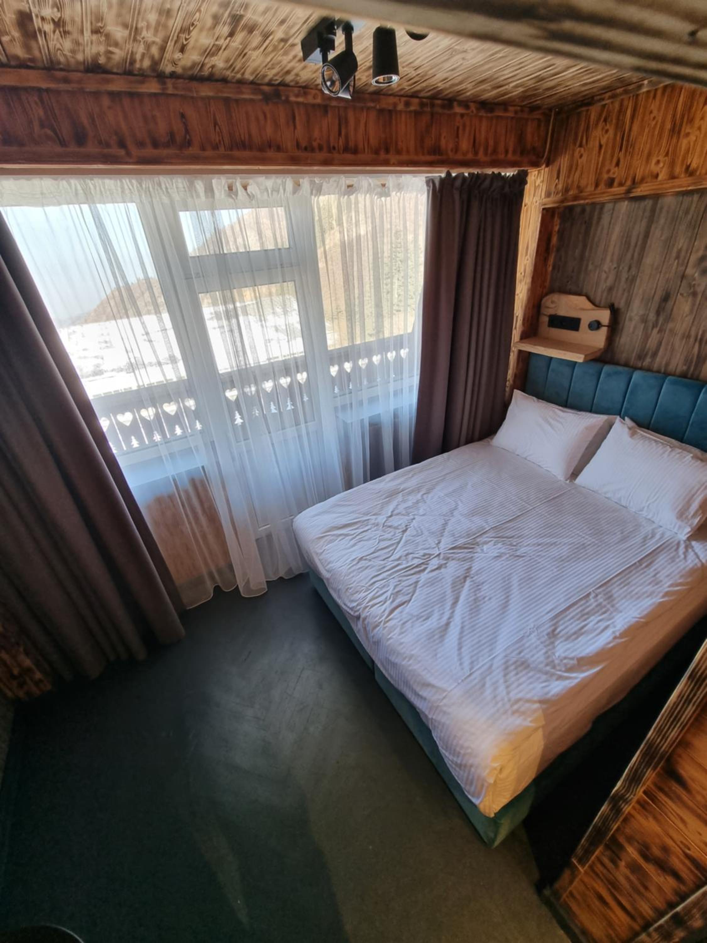Double or Twin Room with Balcony photo 2