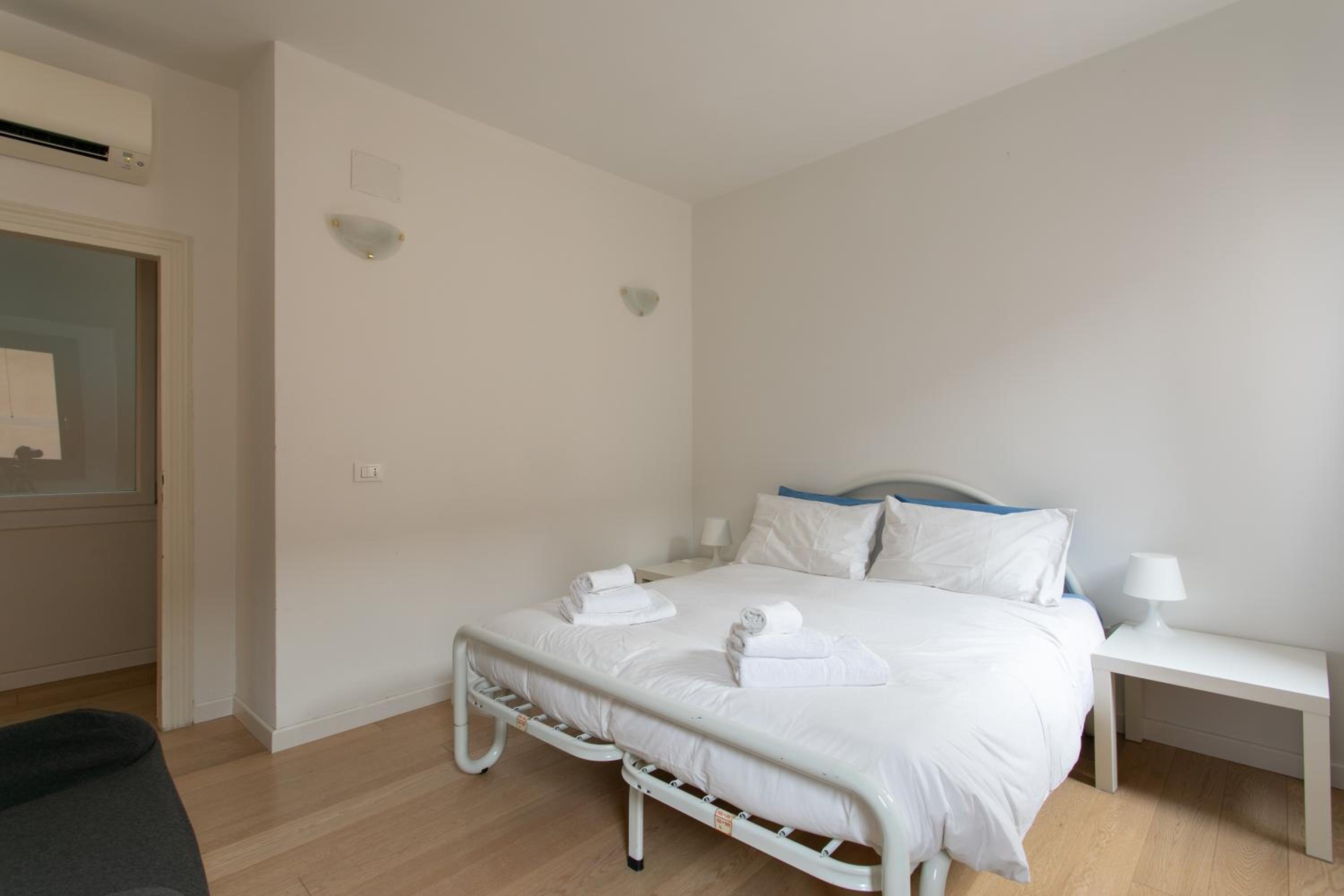 Two-Bedroom Apartment photo 2