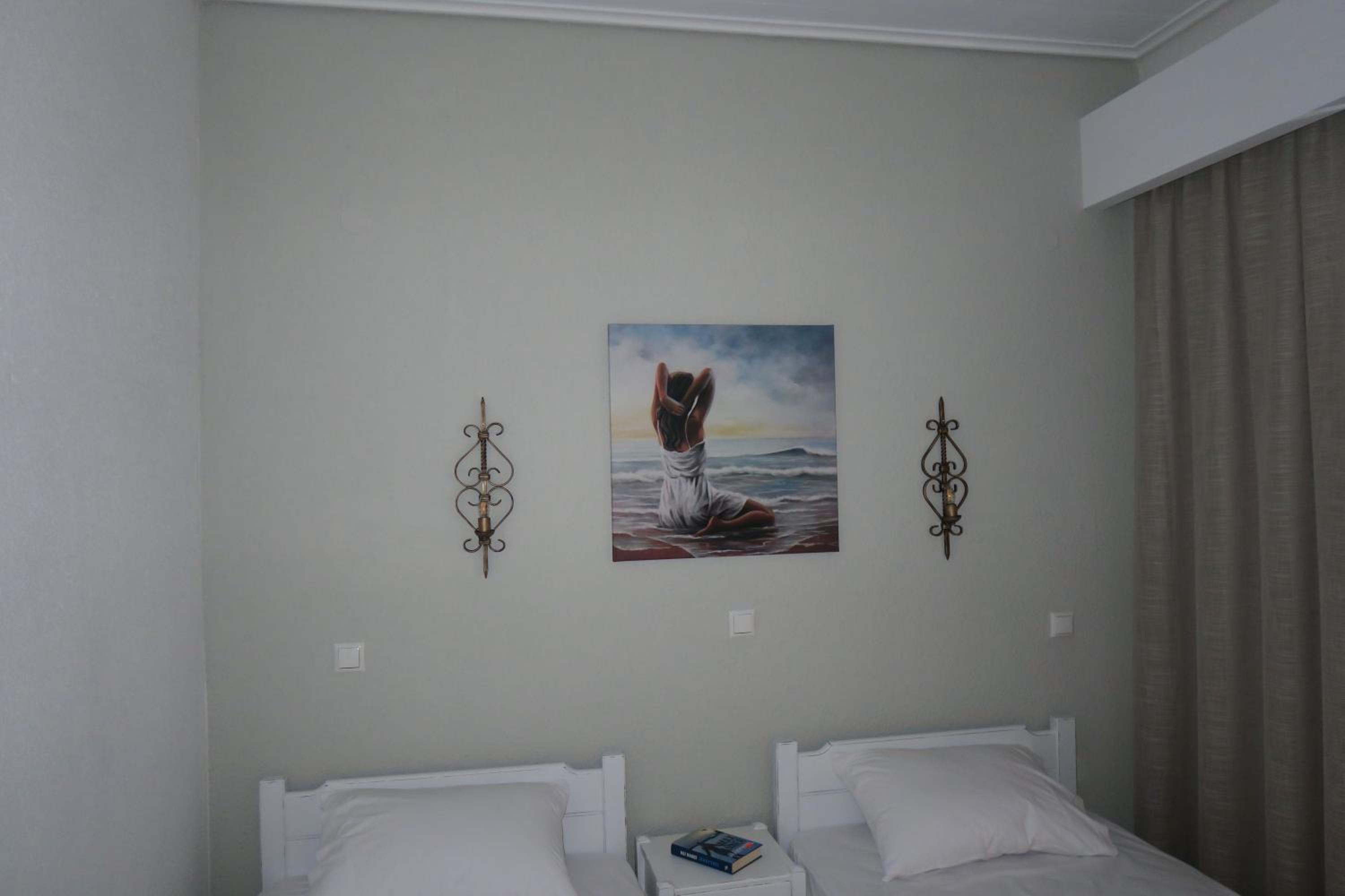 Classic Triple Room photo 1