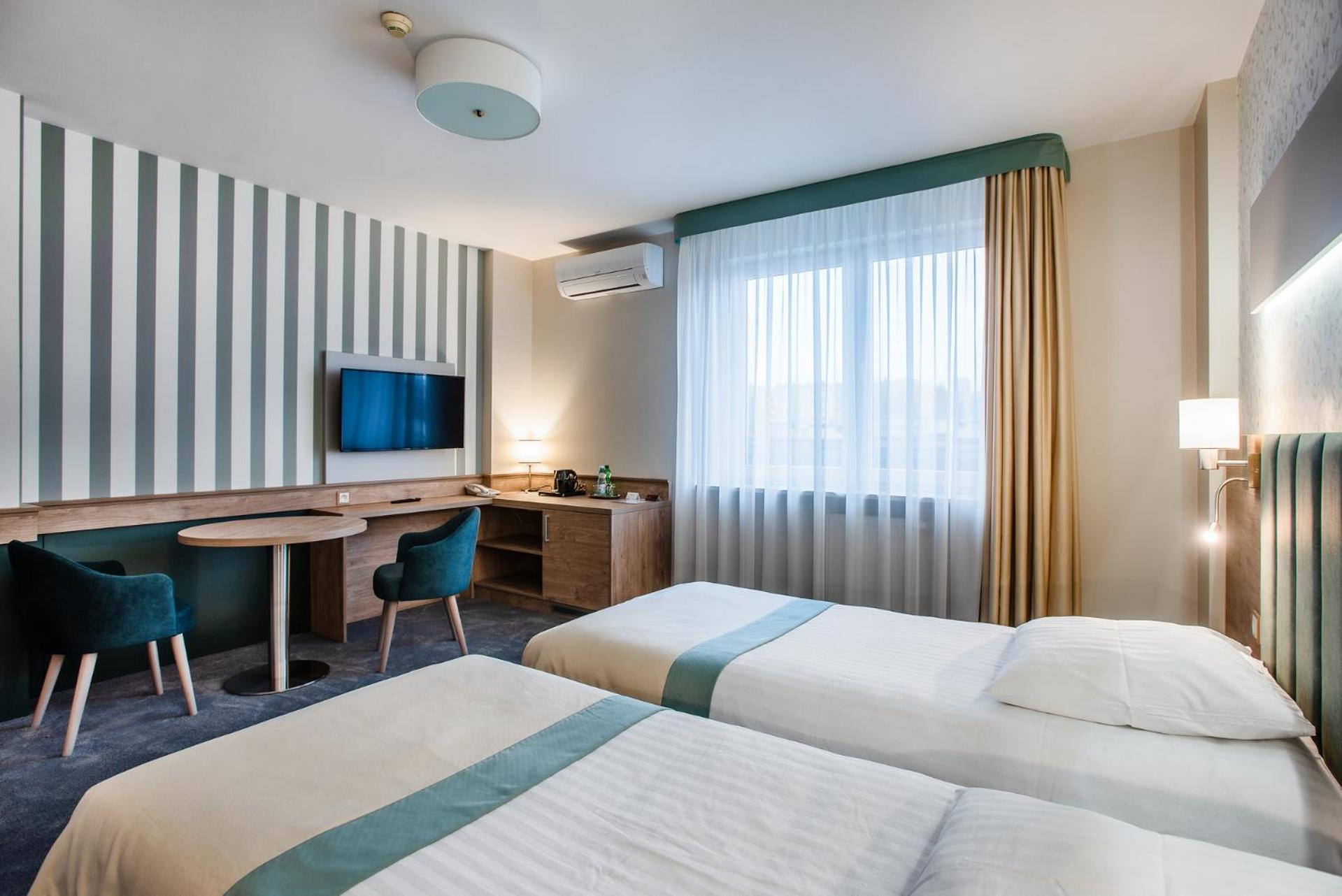 Double or Twin Room photo 3