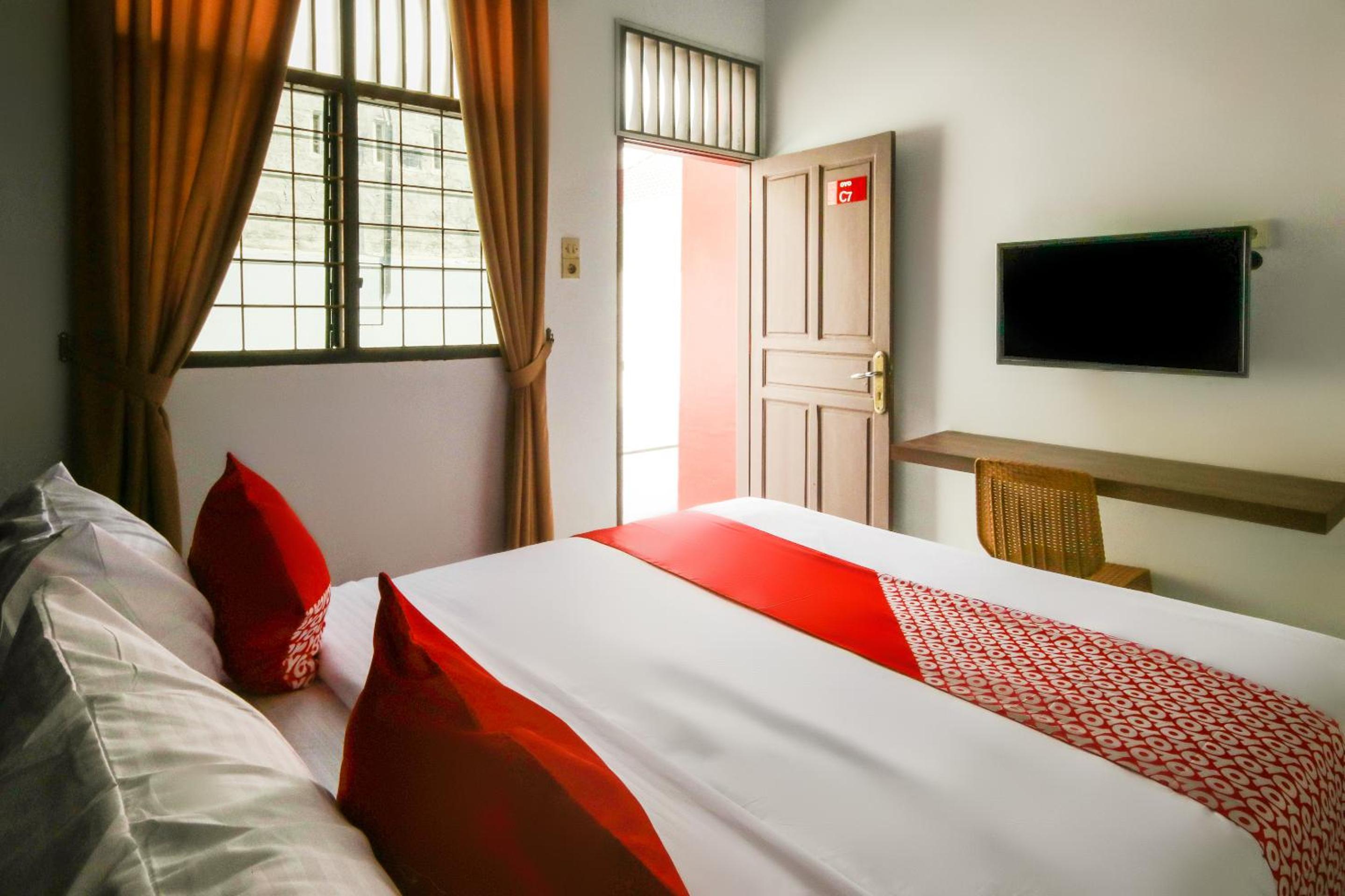 Standard Double Room - Photo 3