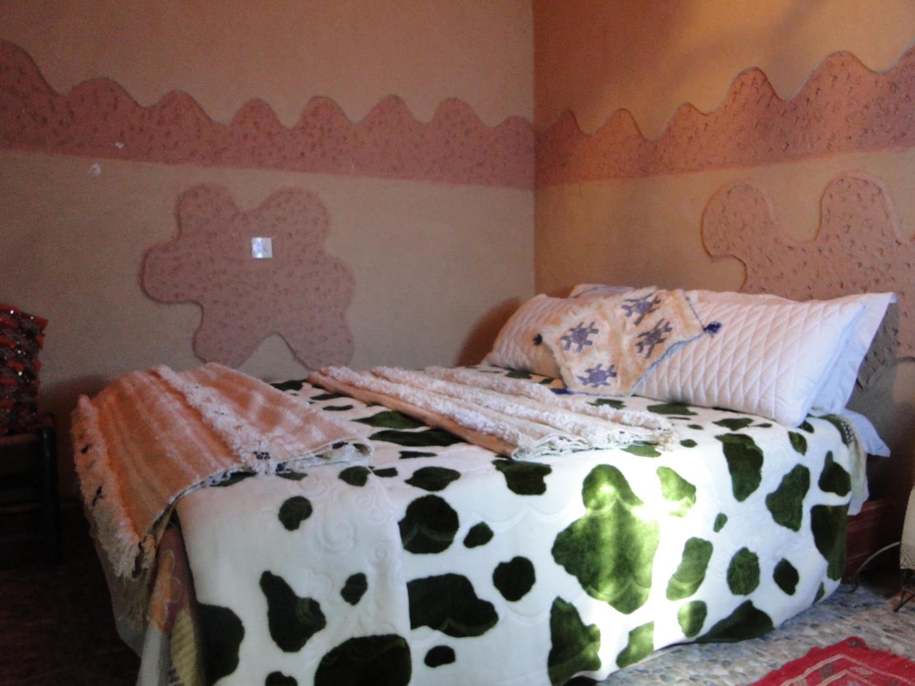 Double Room with Private Bathroom - Photo 23