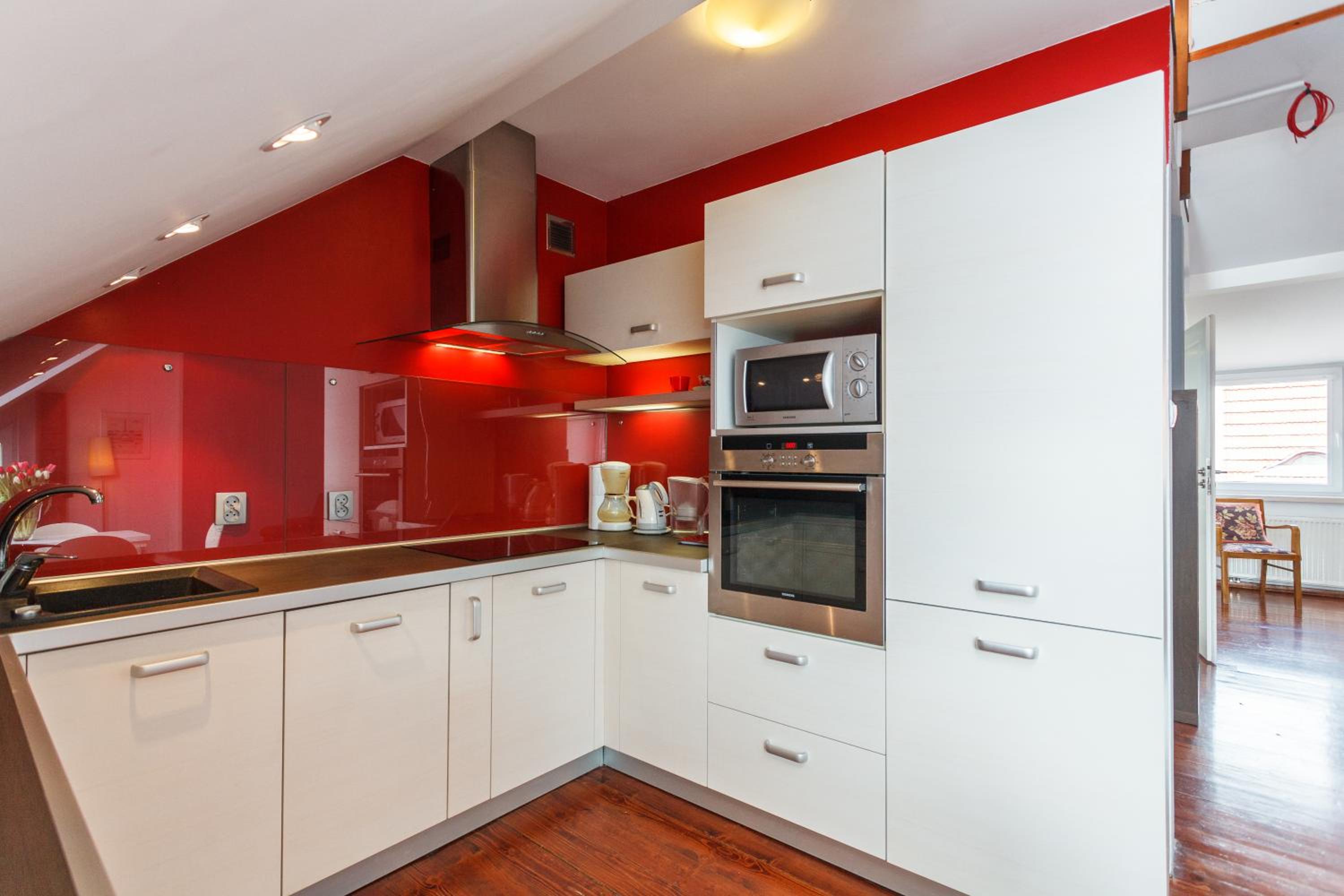 Duplex Suite - Photo 13