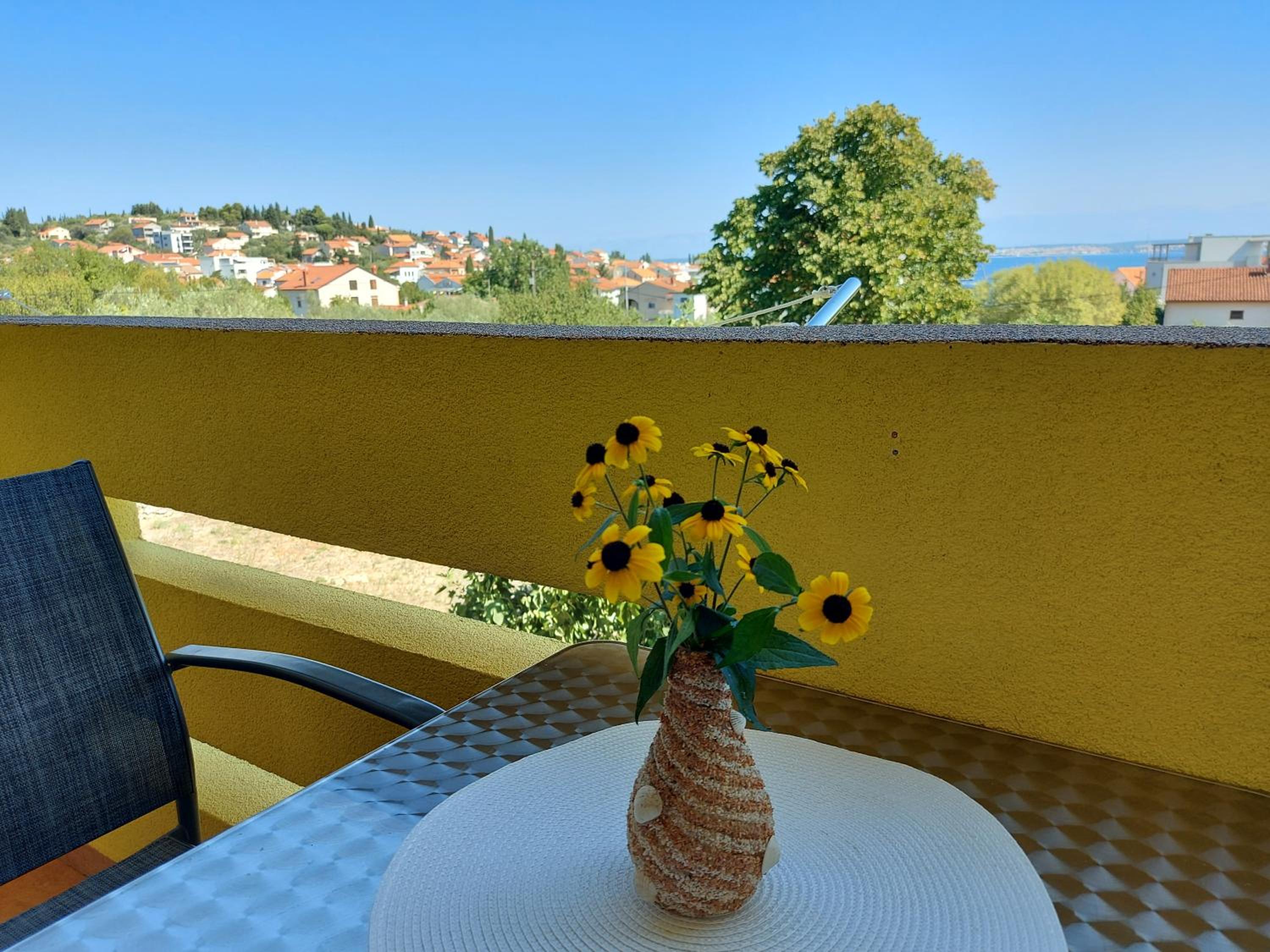Double Room with Balcony and Sea View - Photo 2