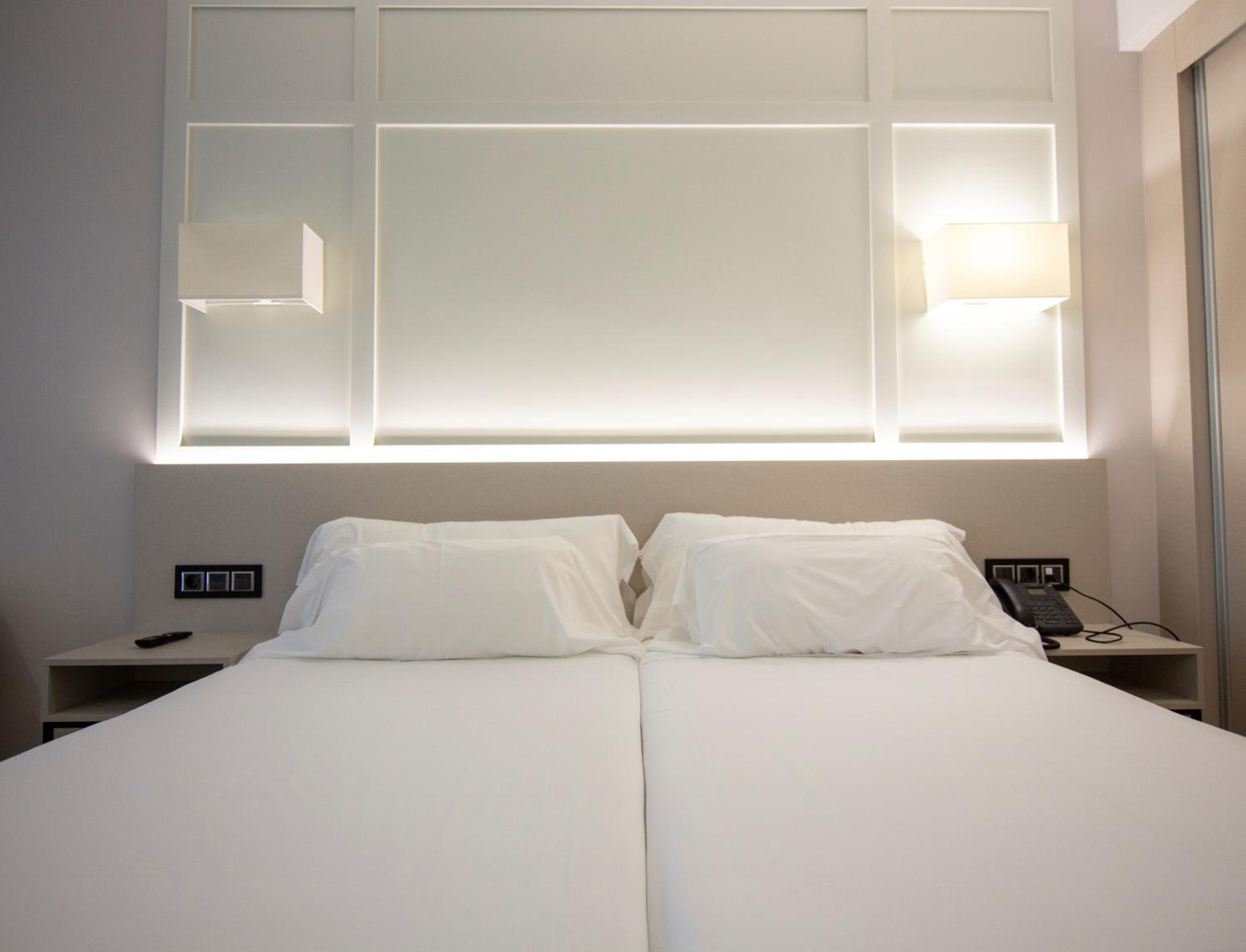 Double Room - Photo 3