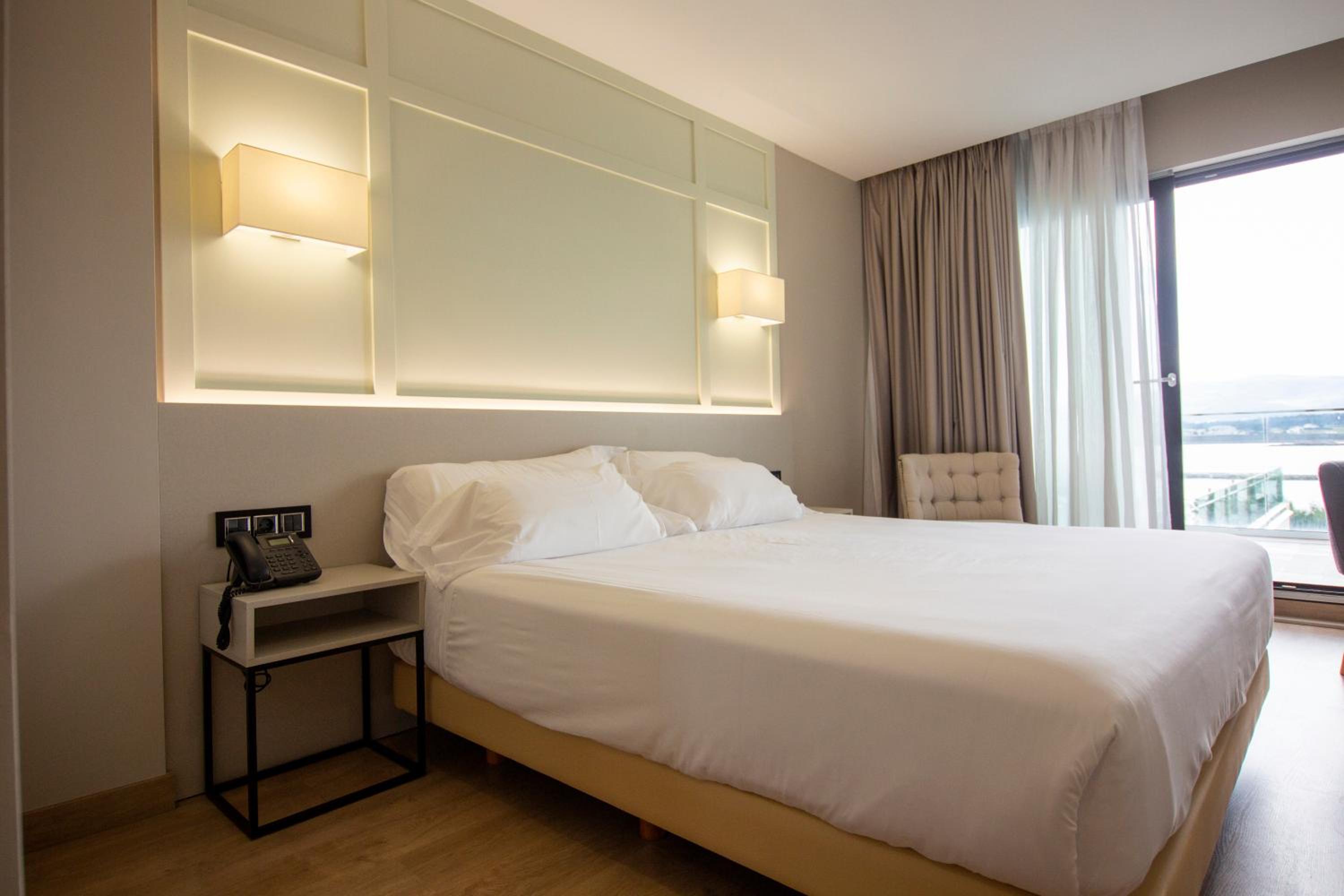 Double or Twin Room with Terrace - Photo 1