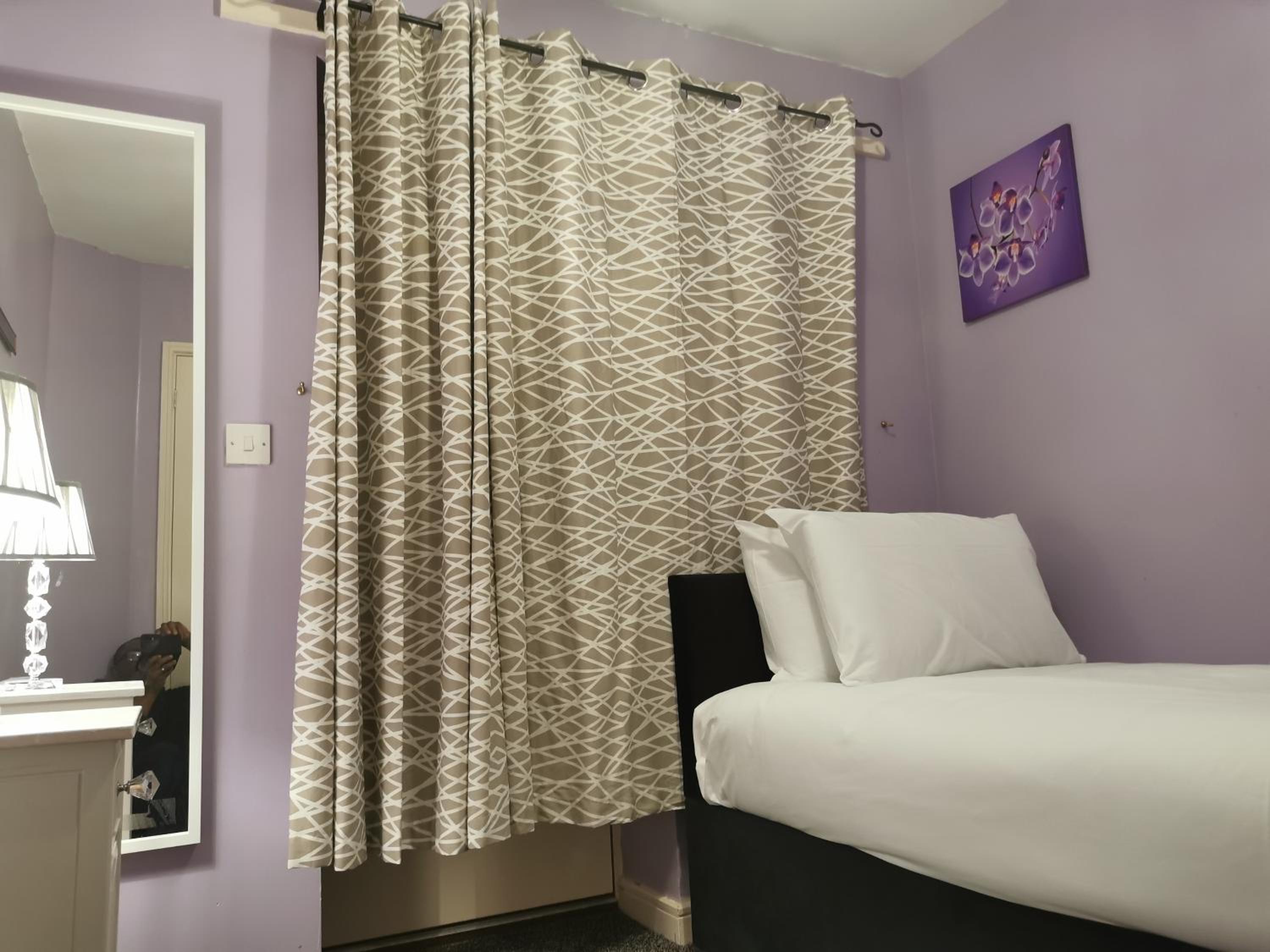Standard Single Room photo 3