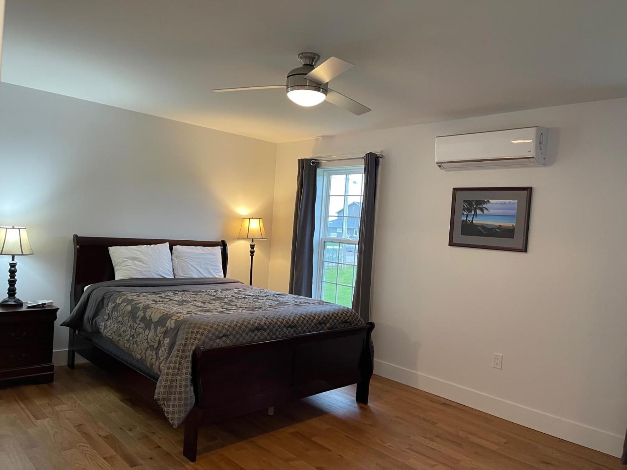 Four-Bedroom House photo 2