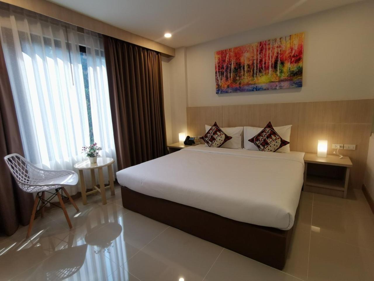 Superior King Room - Photo 20