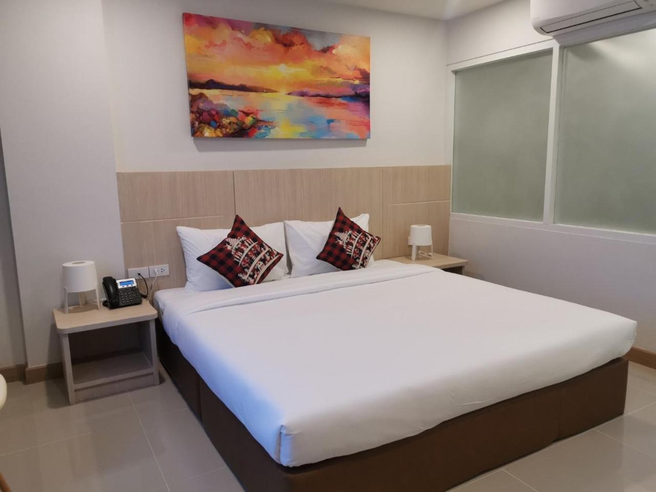 Superior King Room - Photo 15
