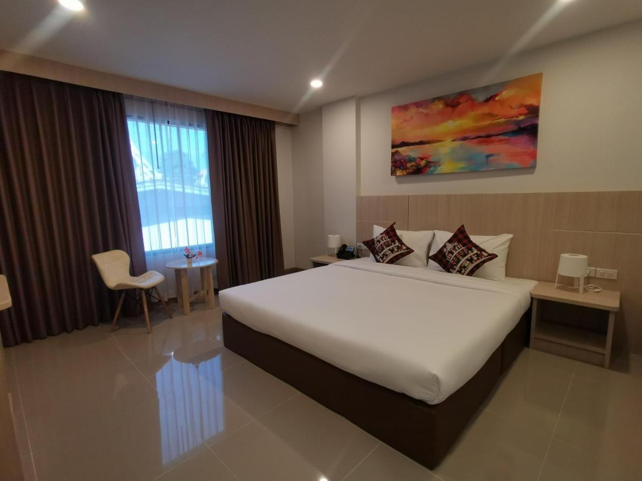 Superior King Room - Photo 14
