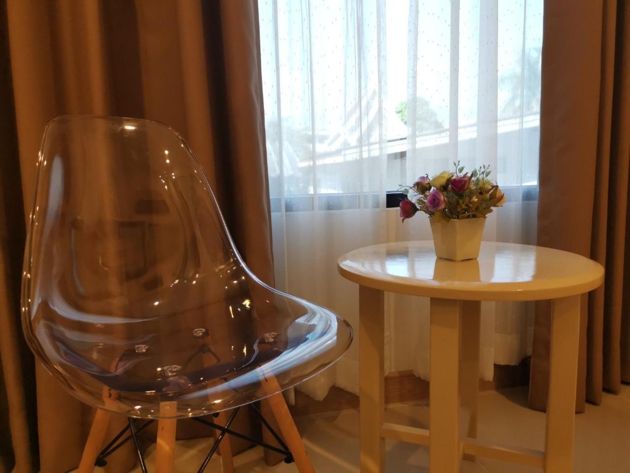 Superior King Room - Photo 13