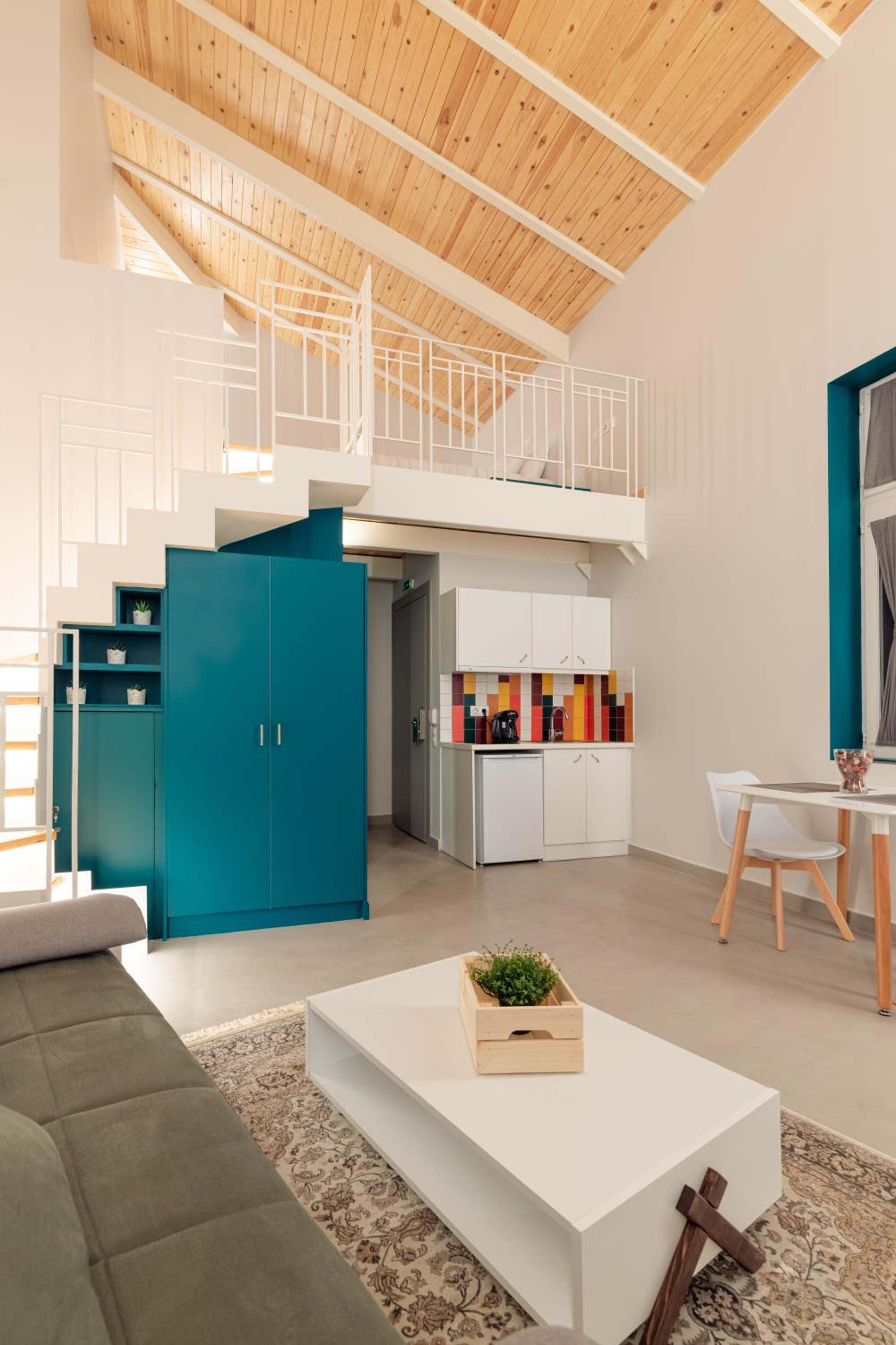 Junior Loft Suite - Water Loft