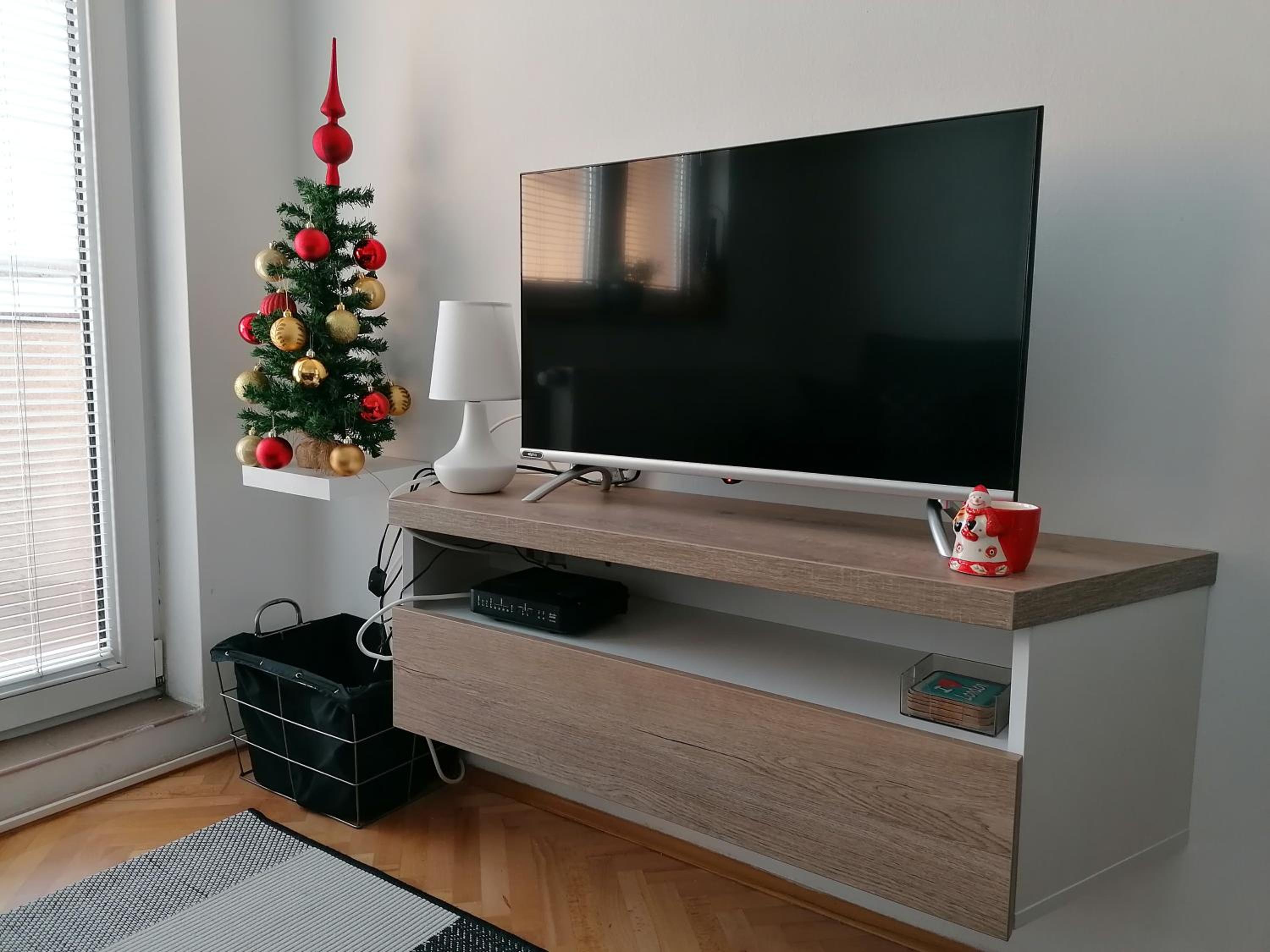 One-Bedroom Apartment photo 2
