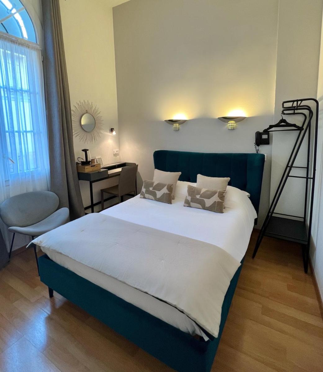 Double Room (not renovated) photo 1