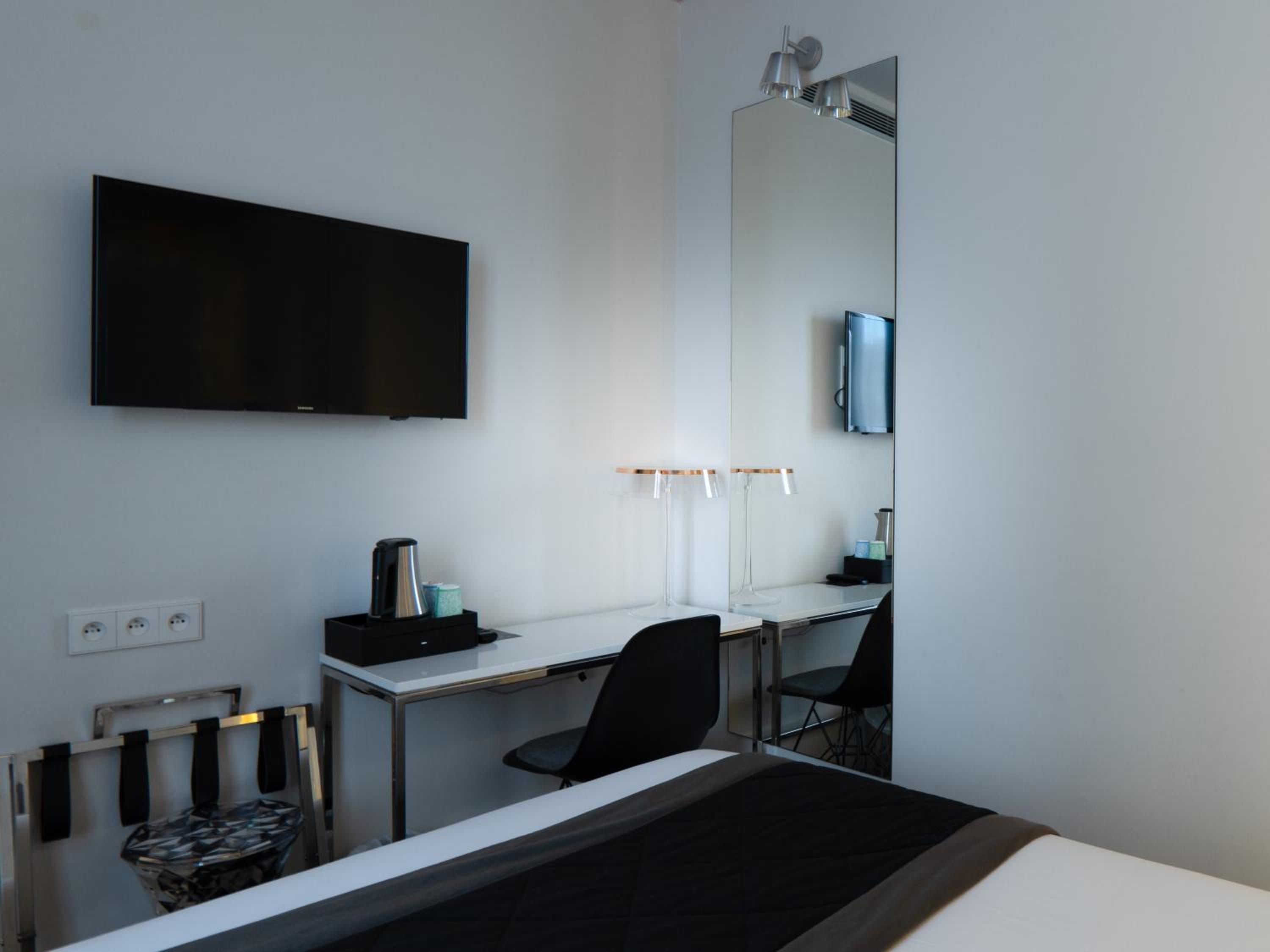 Single Room photo 2