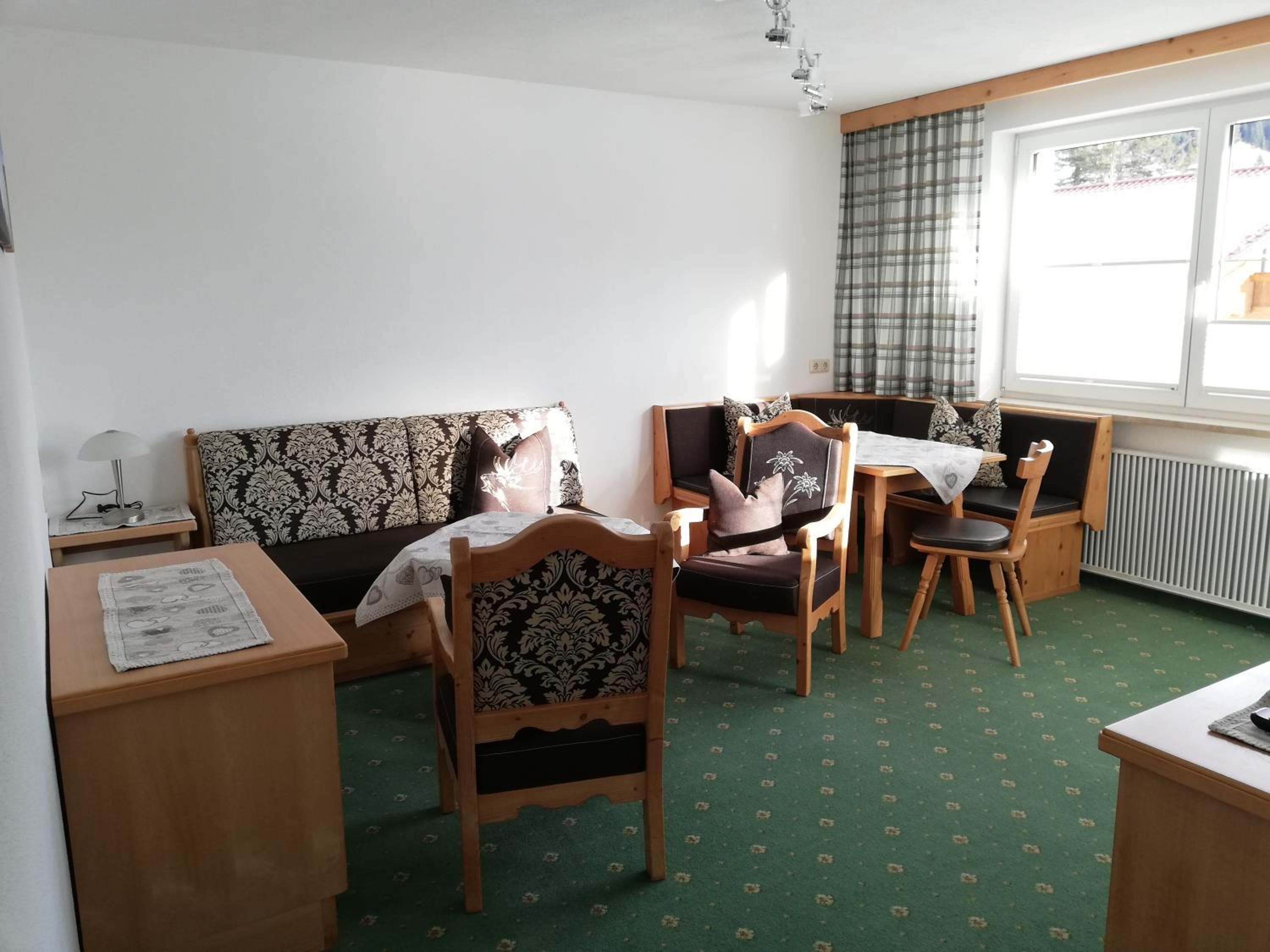 Two-Bedroom Apartment with Balcony photo 1