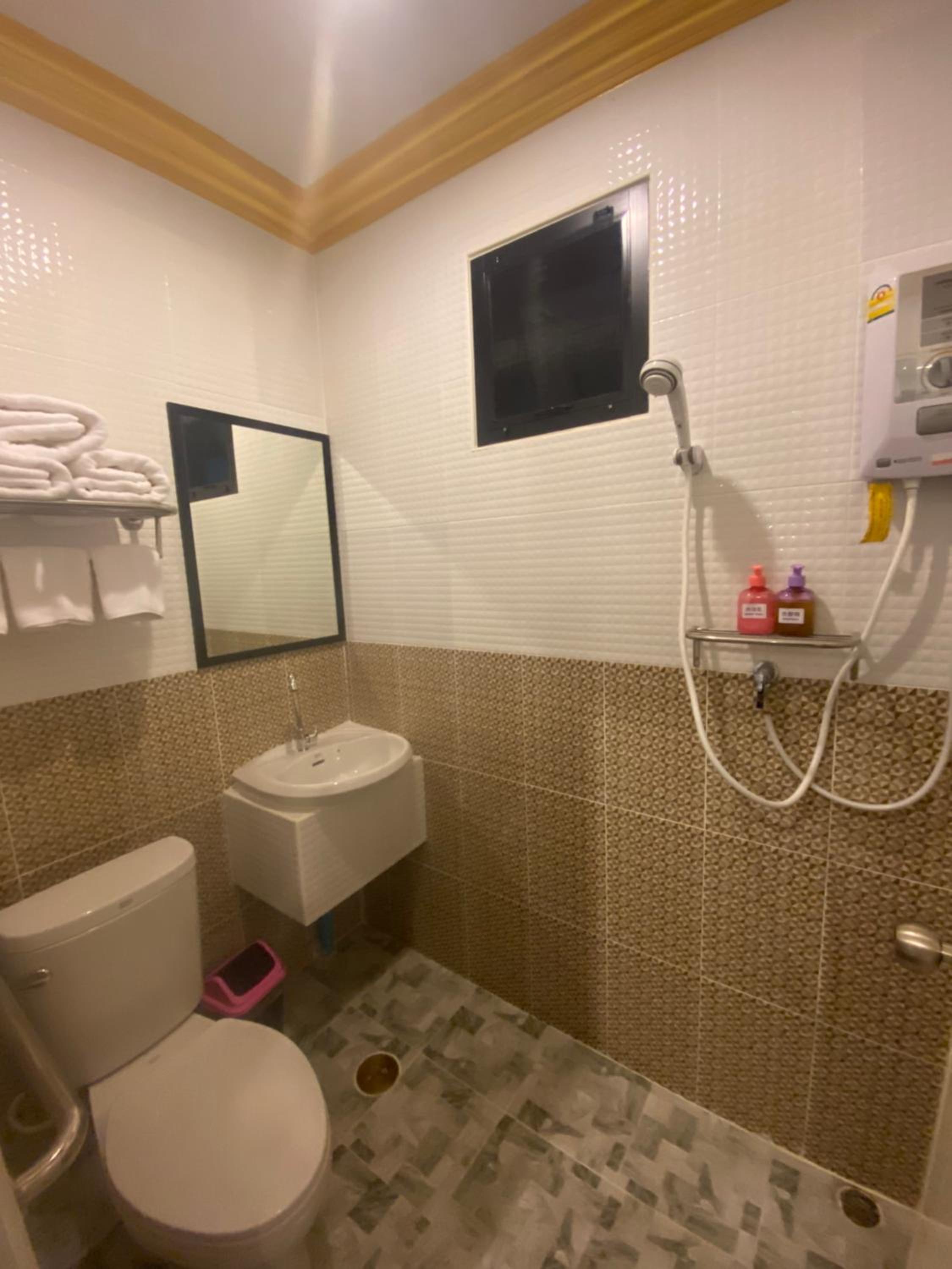 Triple Room - Photo 5