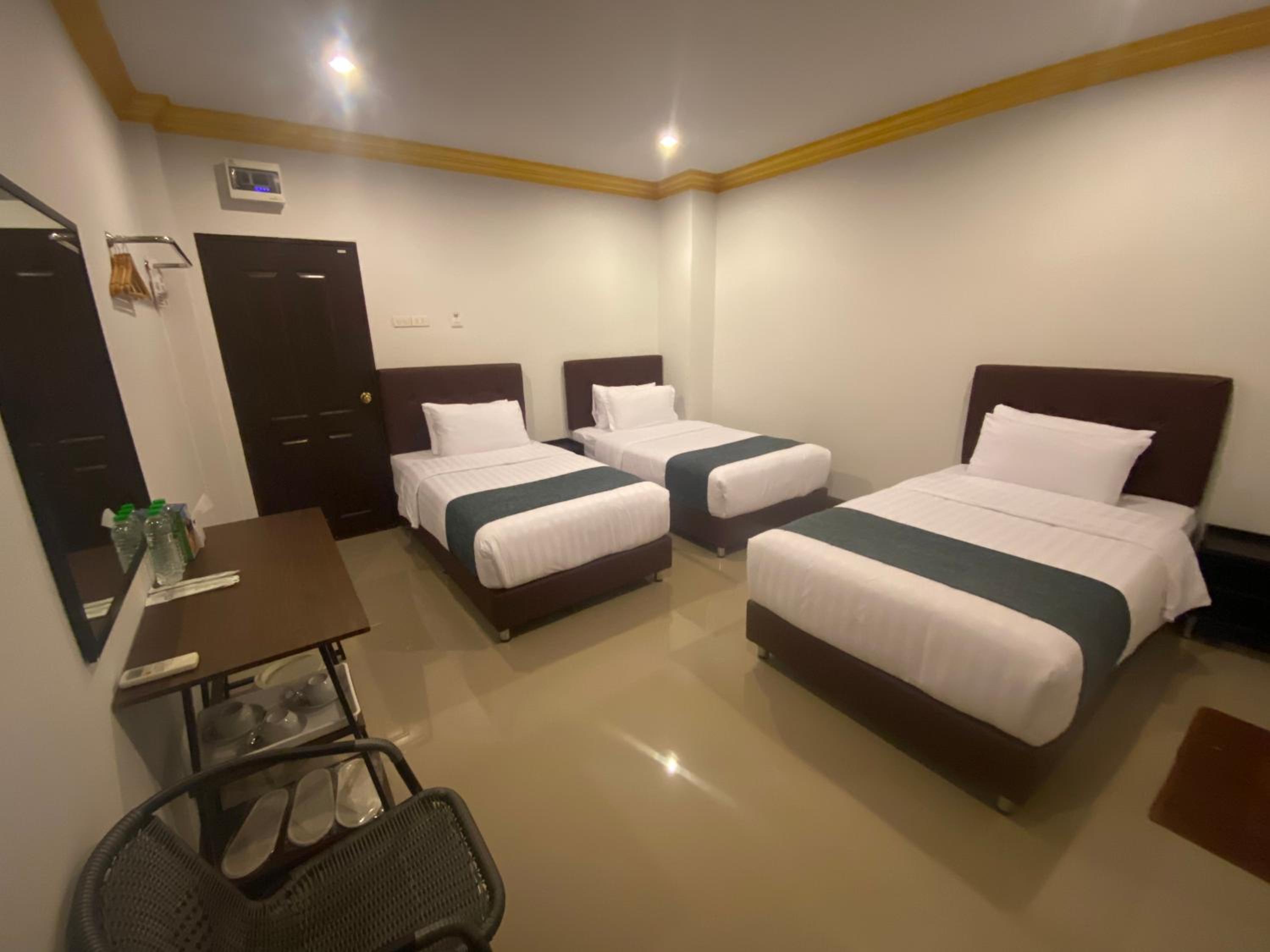 Triple Room - Photo 1