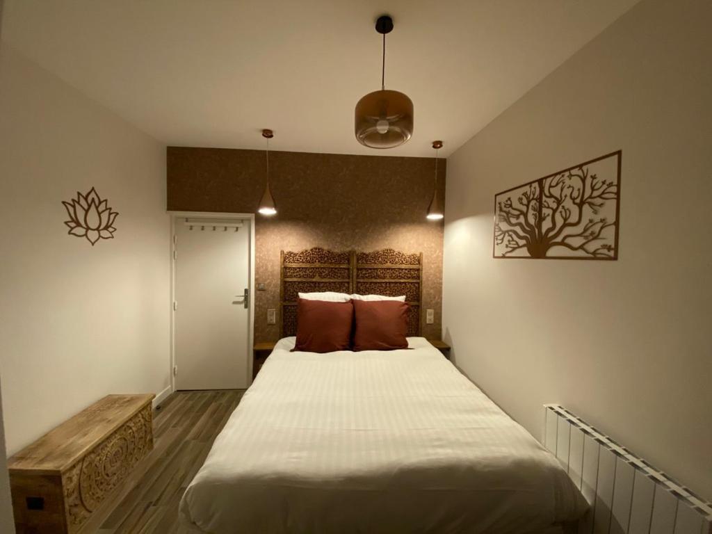 Double Room with Balcony and Lake View
