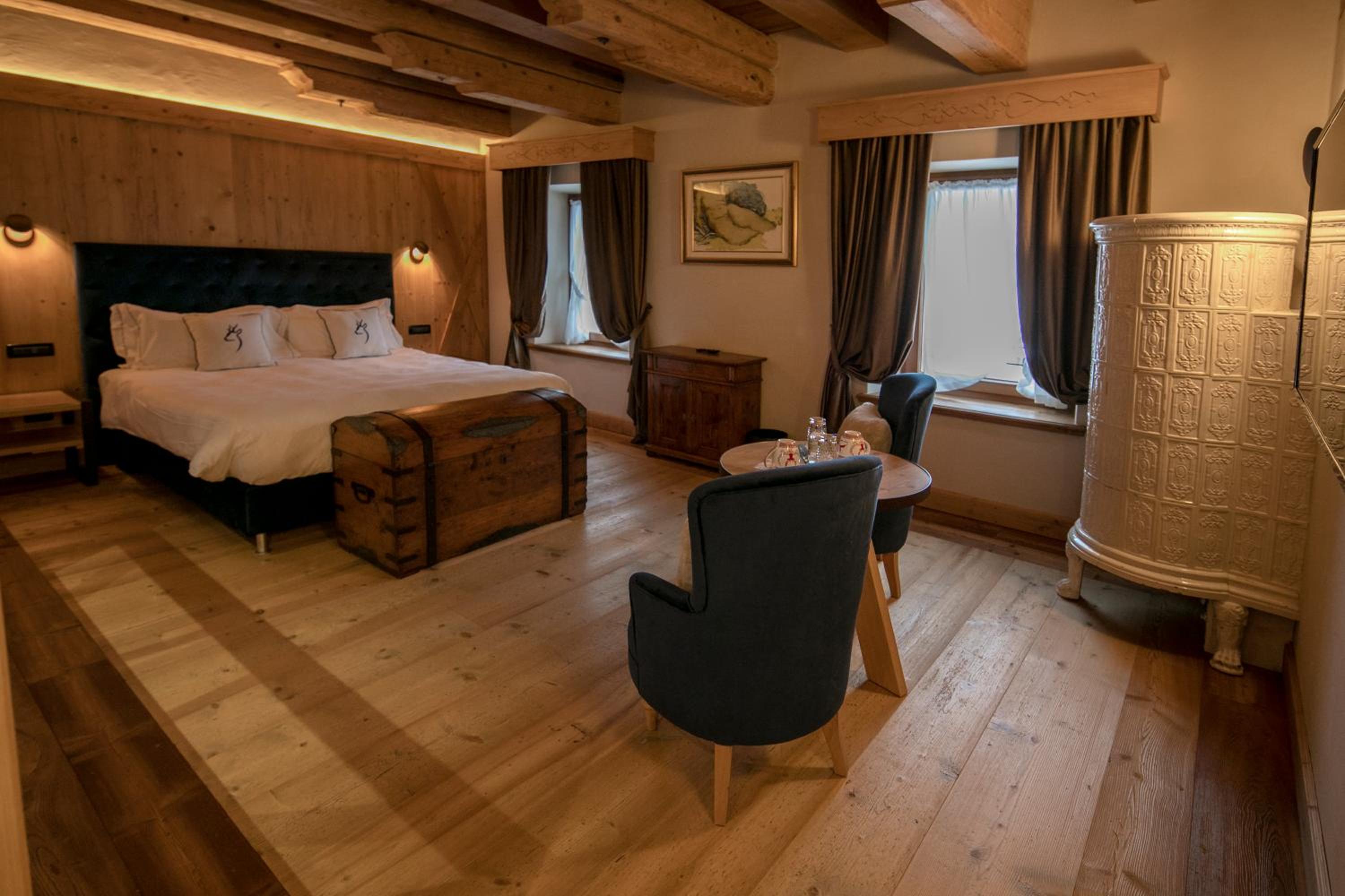 Double Room with Spa Bath photo 2
