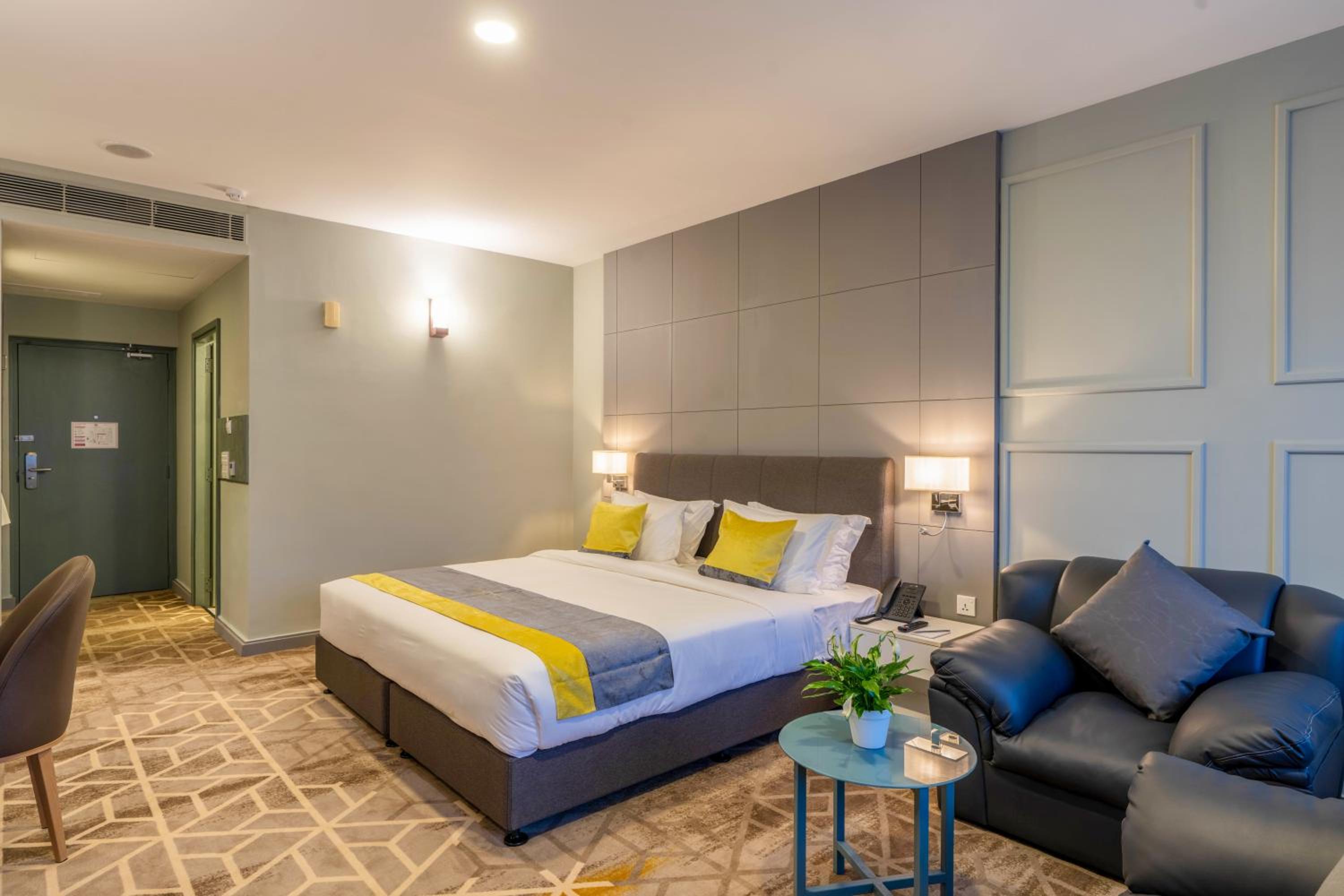 Standard Double or Twin Room (Free Return Airport Transfer & 10% discount on Food & Beverage) - Photo 8