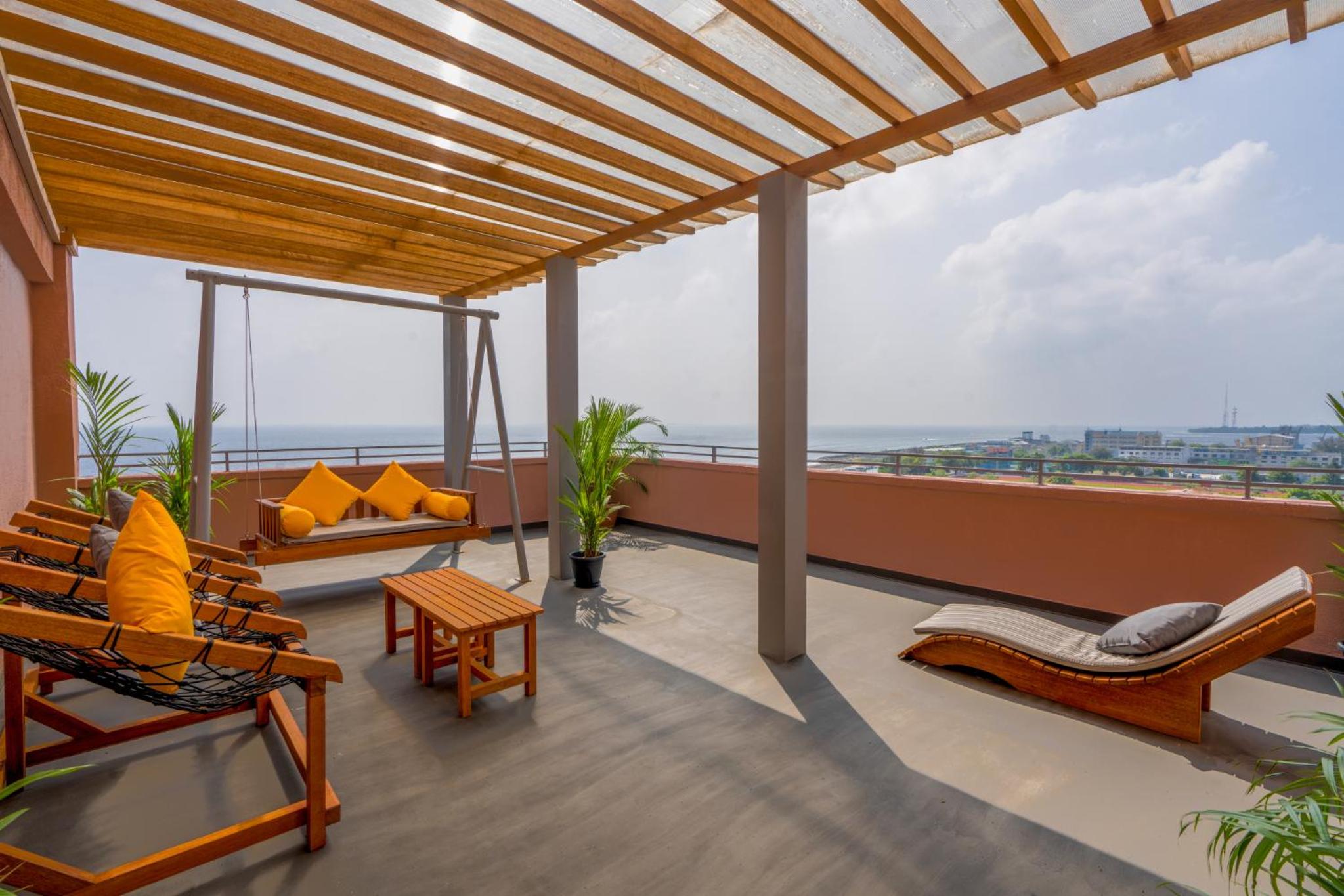 Presidential Suite (Free Return Airport Transfer & 10% discount on Food & Beverage) photo 2