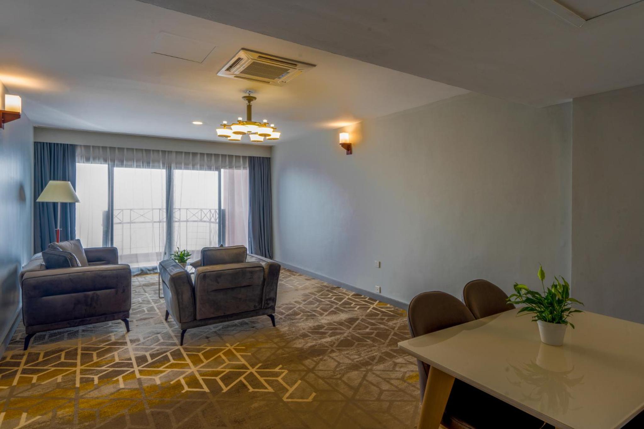 Executive Suite (Free Return Airport Transfer & 10% discount on Food & Beverage) - Photo 8