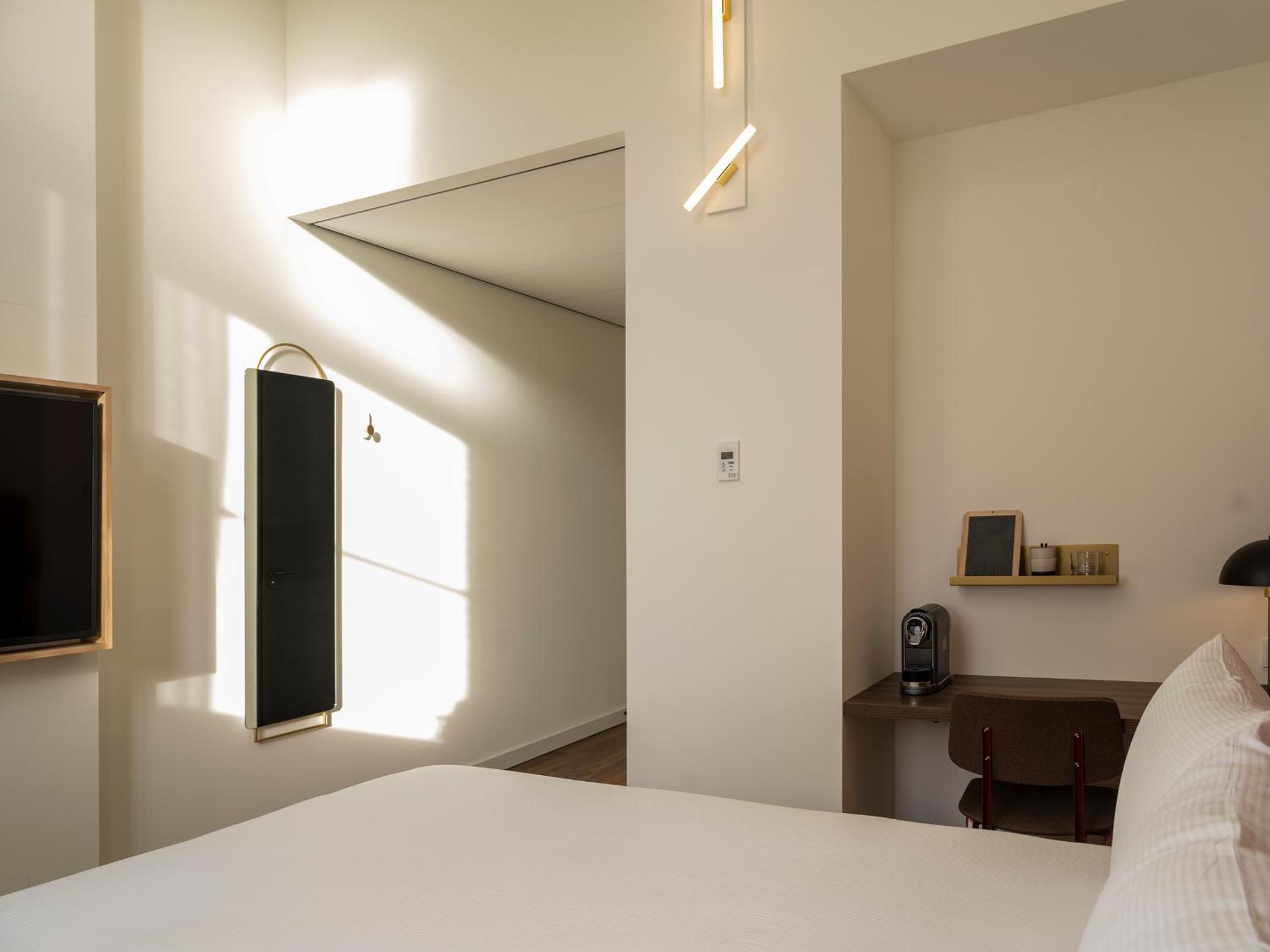 Queen Room - Photo 5