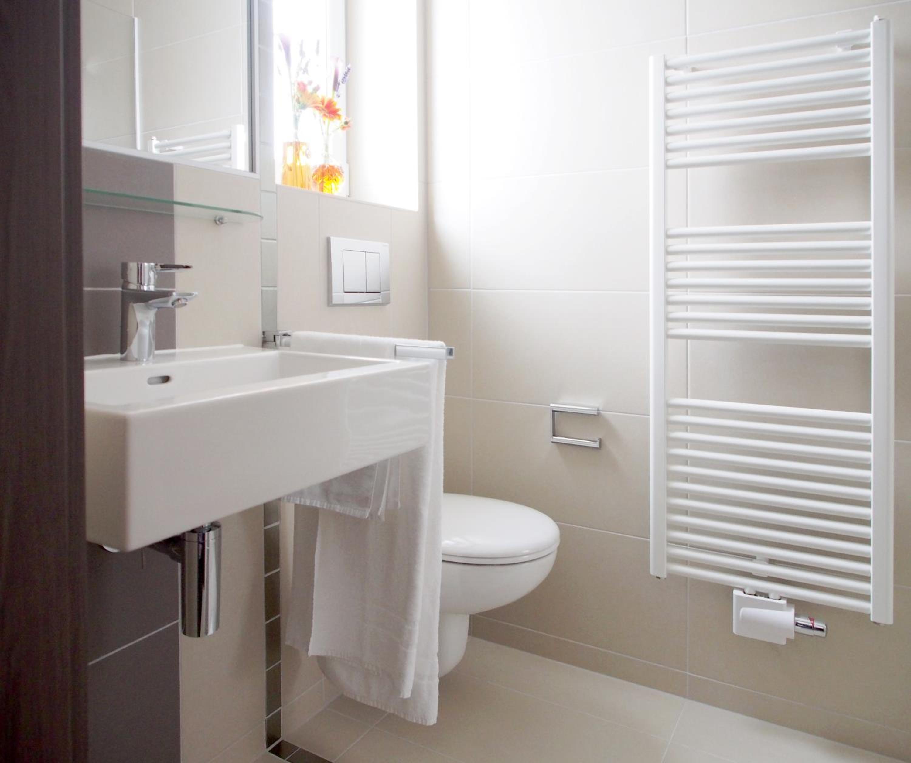 Single Room with Bathroom photo 3