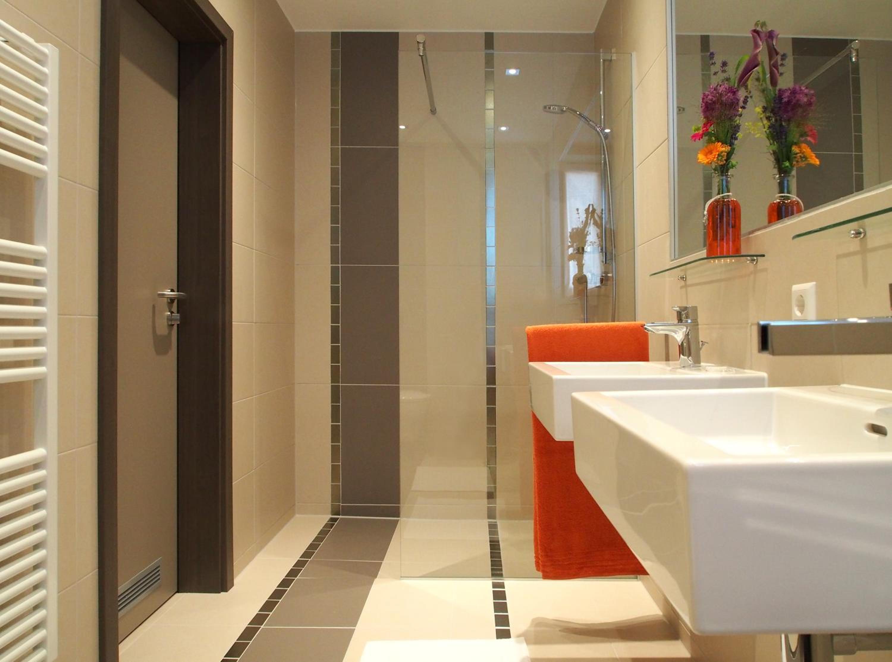 Double Room with Private Bathroom - Photo 6