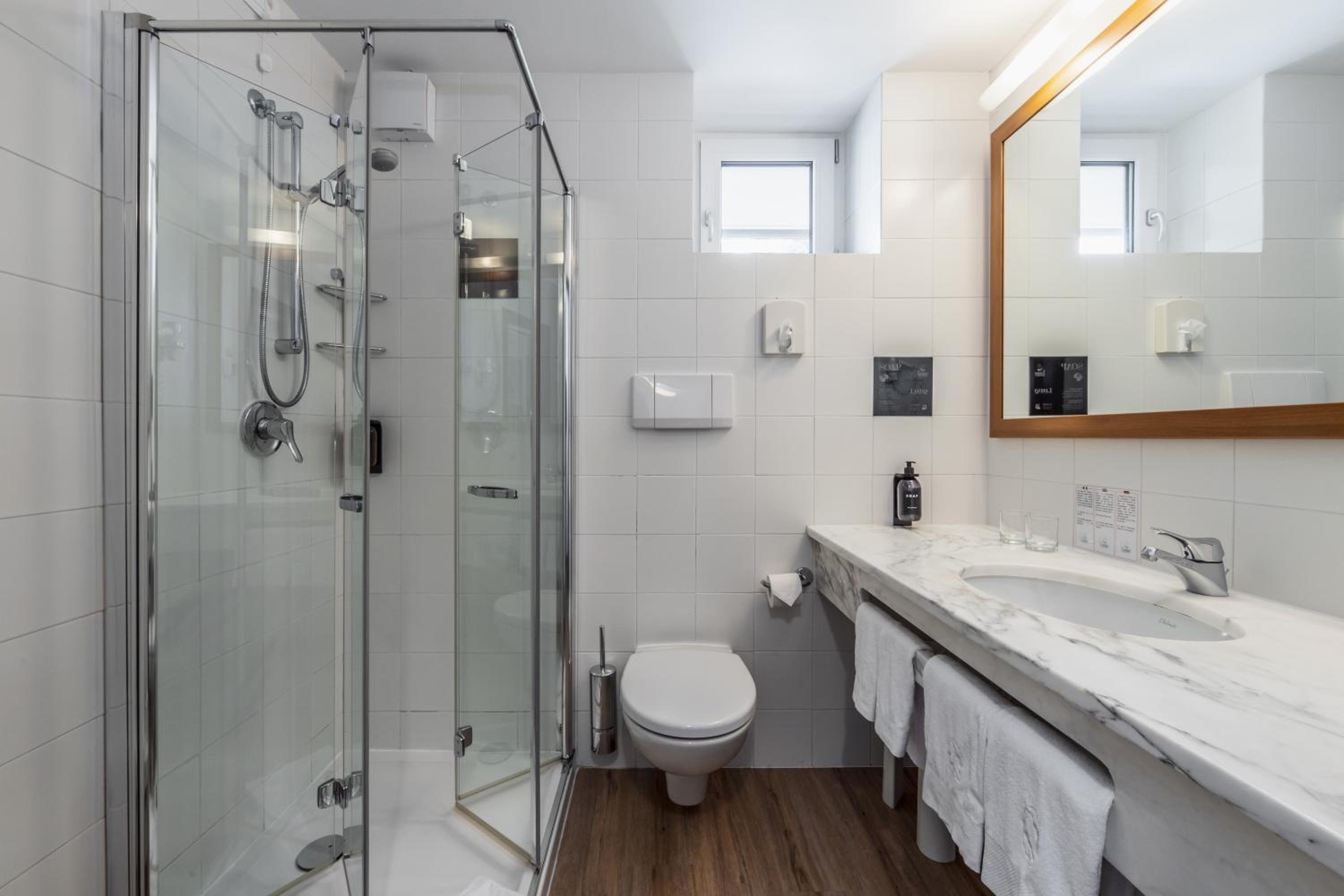 Double or Twin Room - Photo 2
