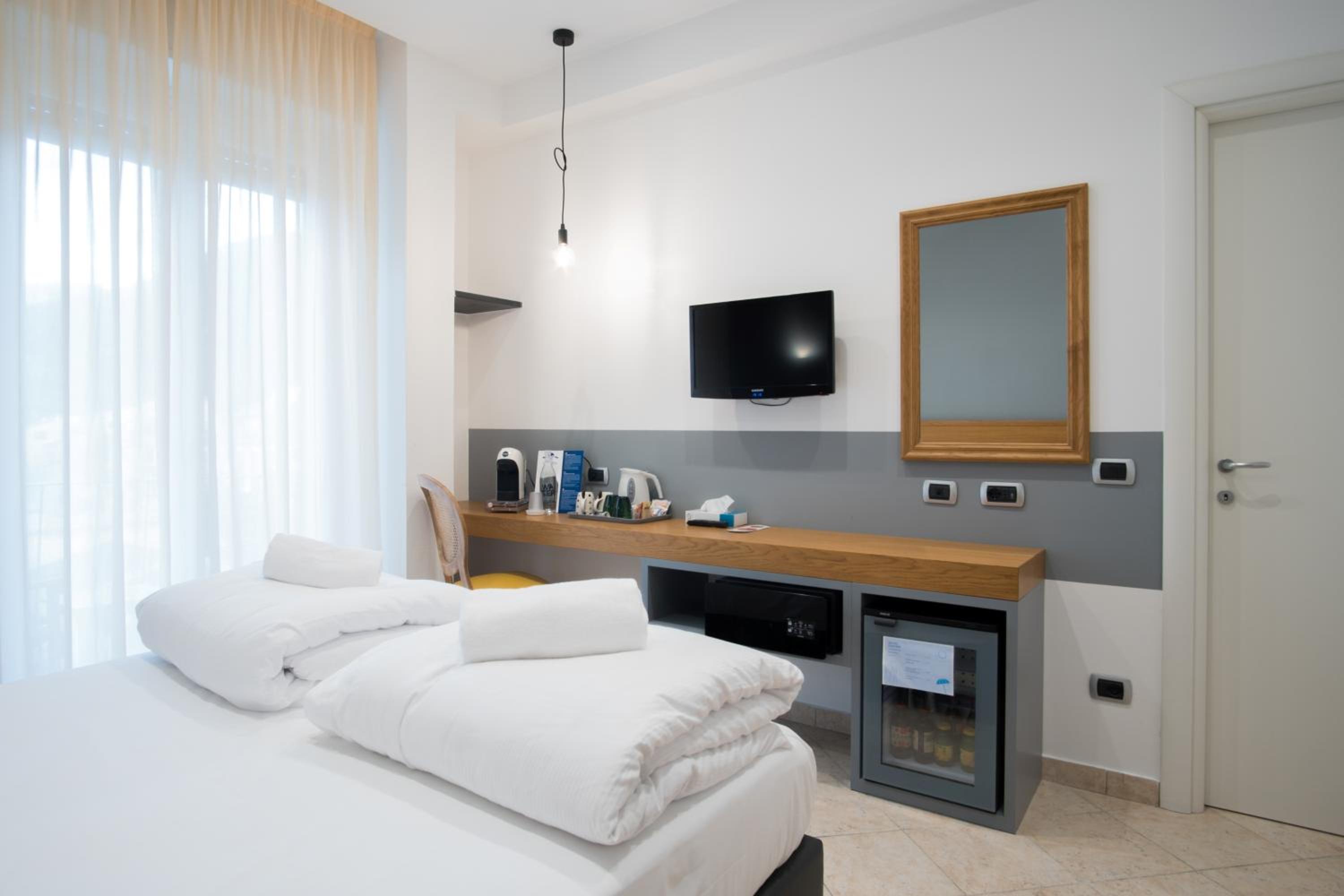Deluxe Double Room photo 2