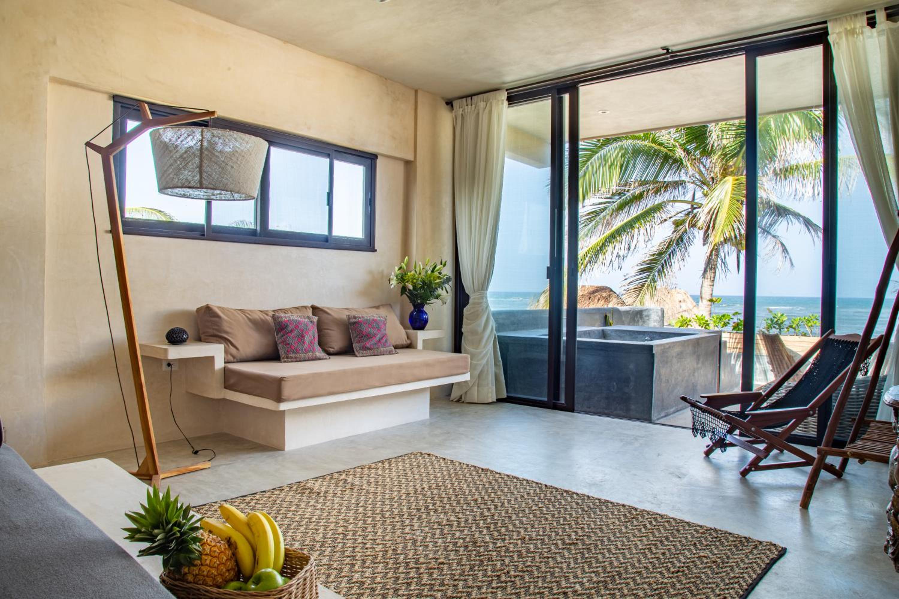 Deluxe Ocean View king size bed with plunge pool and terrace - Photo 33